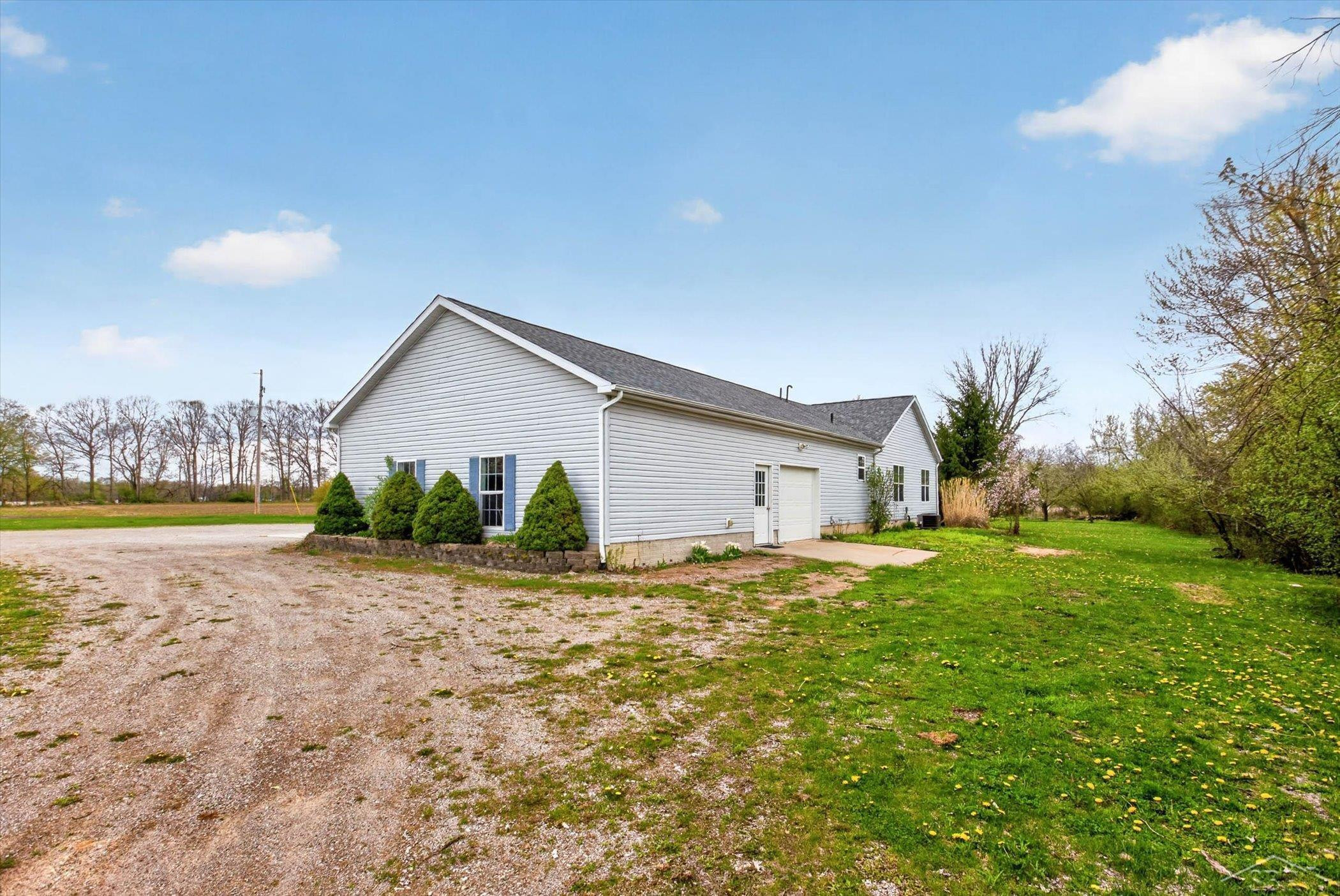 11087 Pierce Road, Freeland, MI 48623 — Photo 72