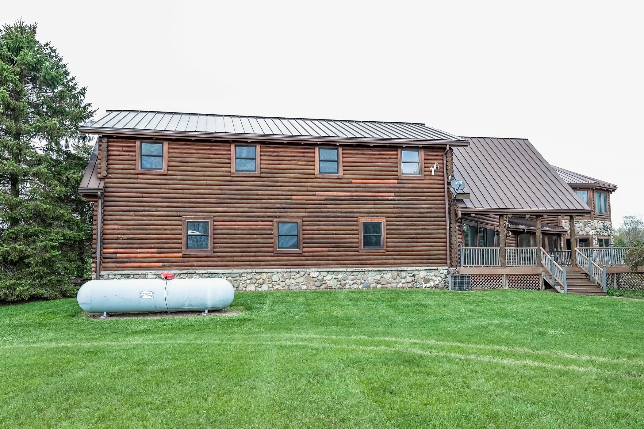 6340 Wolf Road, MI 48416 — Photo 64