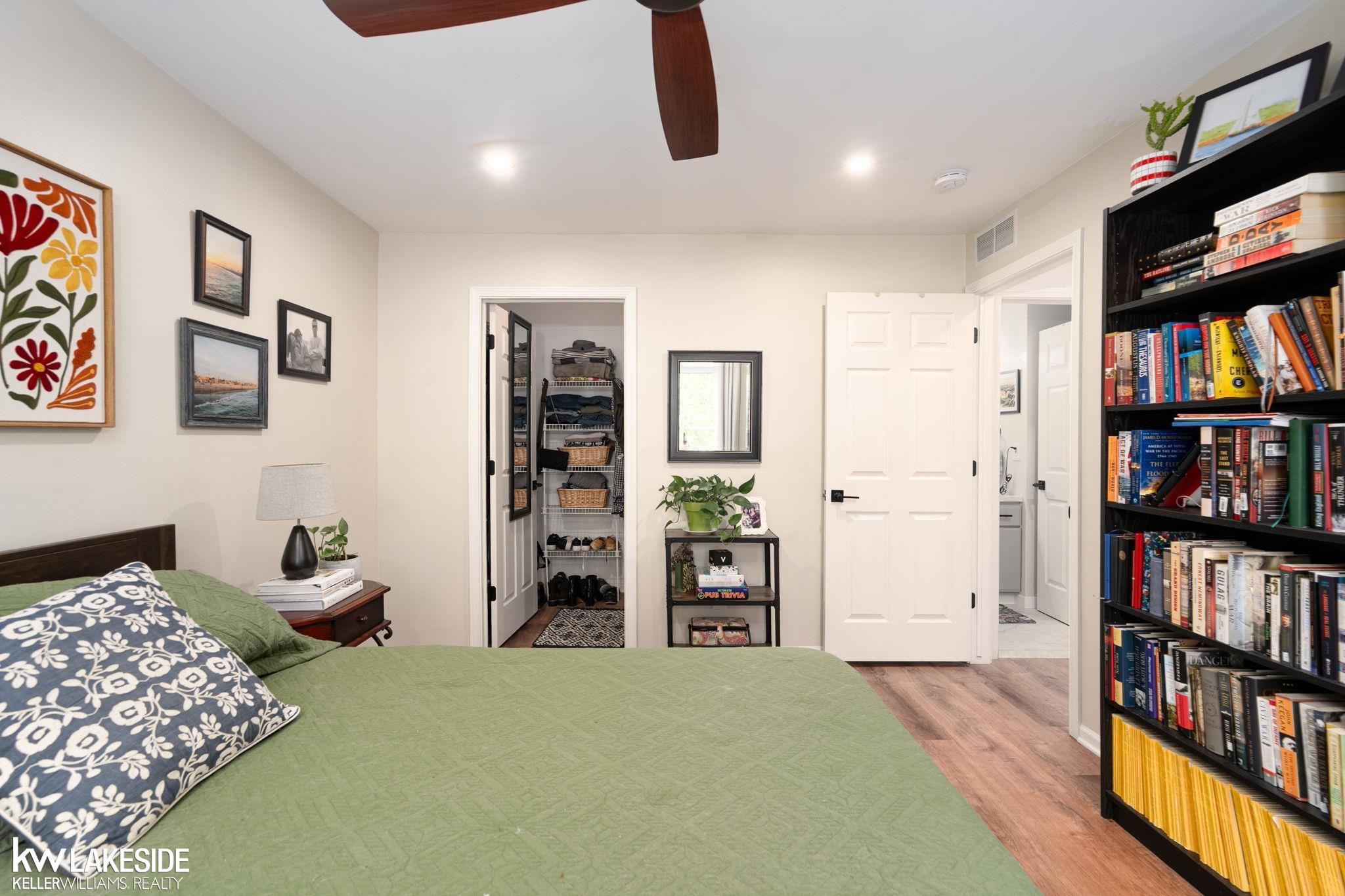 56471 Chesapeake Trail, Utica, MI 48316 — Photo 12