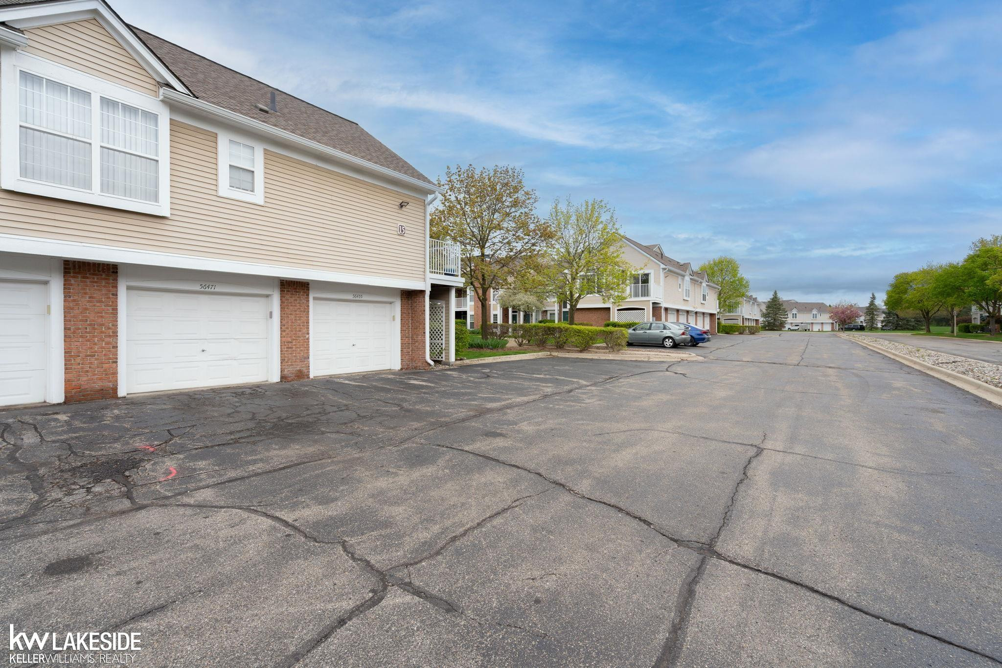 56471 Chesapeake Trail, Utica, MI 48316 — Photo 22