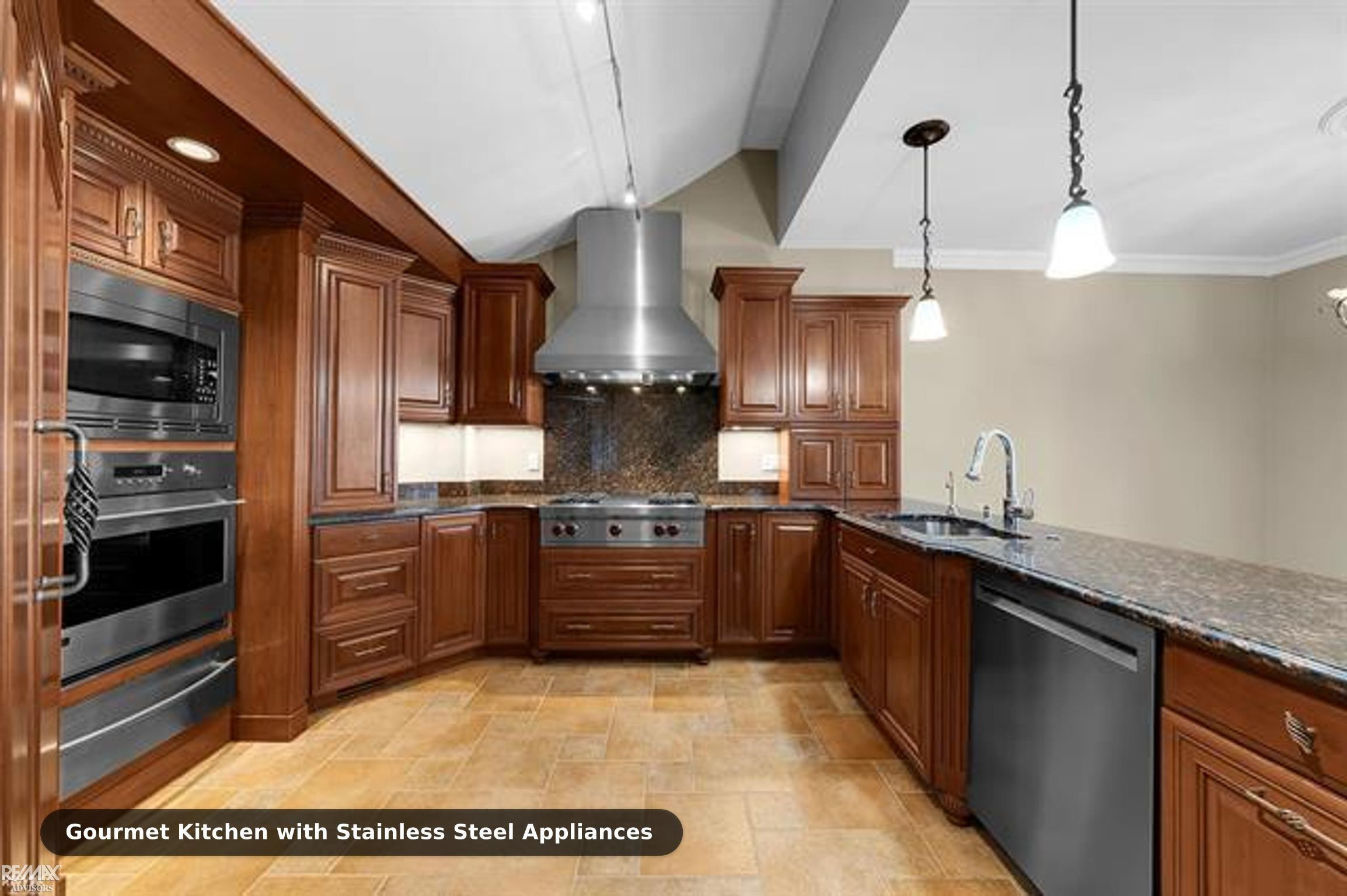 36542 Marquardt Drive, New Baltimore, MI 48047 — Photo 11