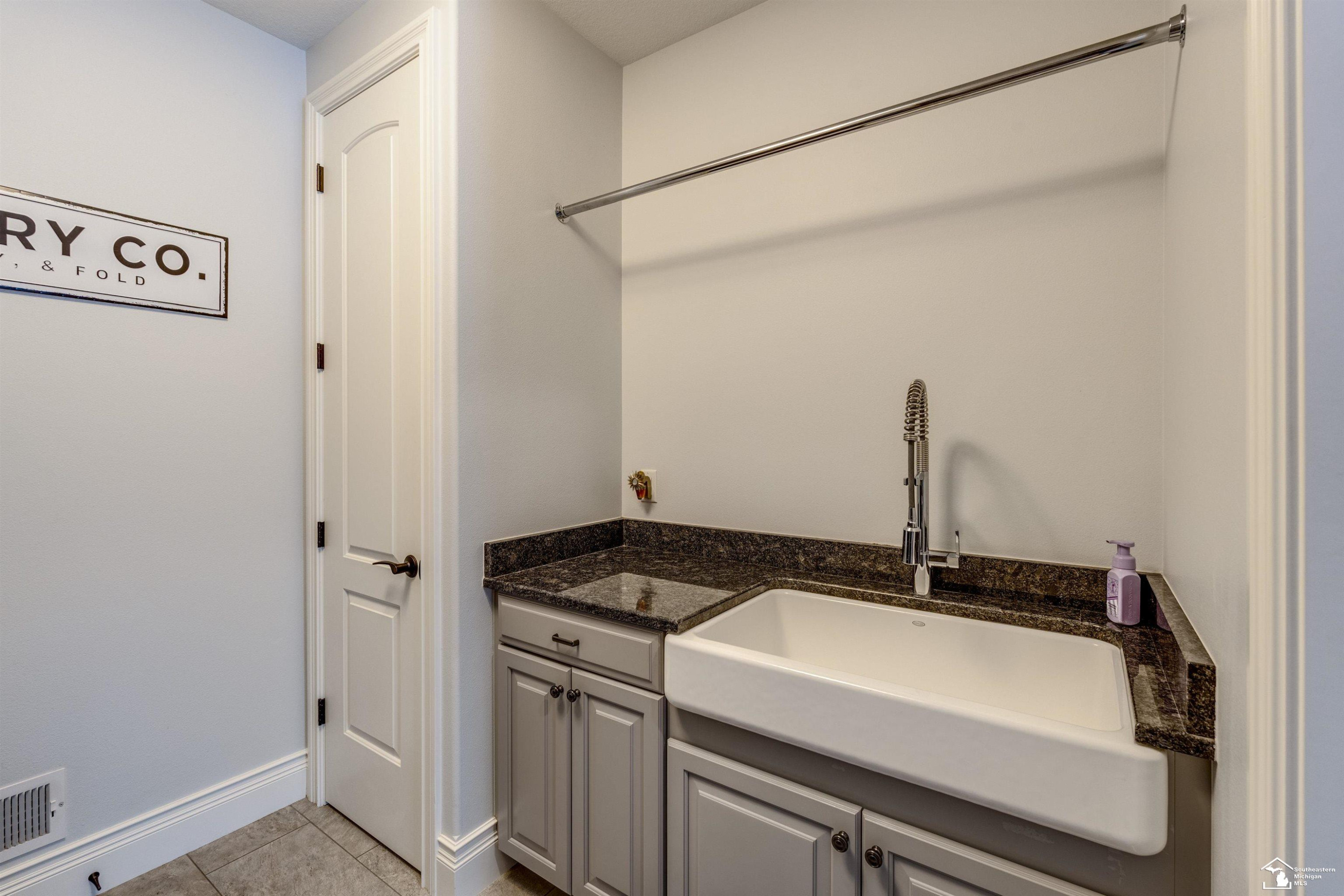 1501 W Dean Road, Temperance, MI 48182 — Photo 34