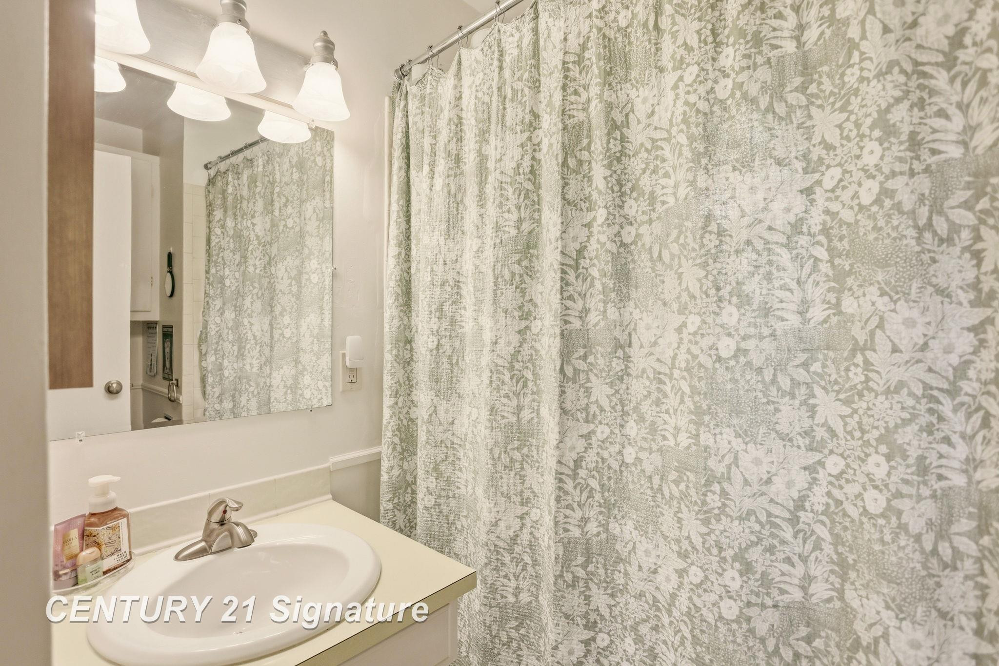 1170 Avalon Avenue, Saginaw, MI 48638 — Photo 29