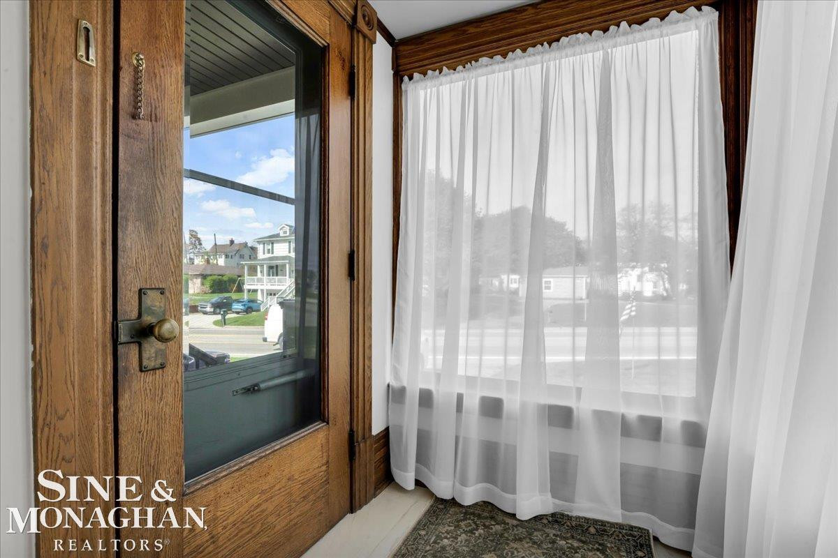 1337 Oakland Avenue - Photo 2
