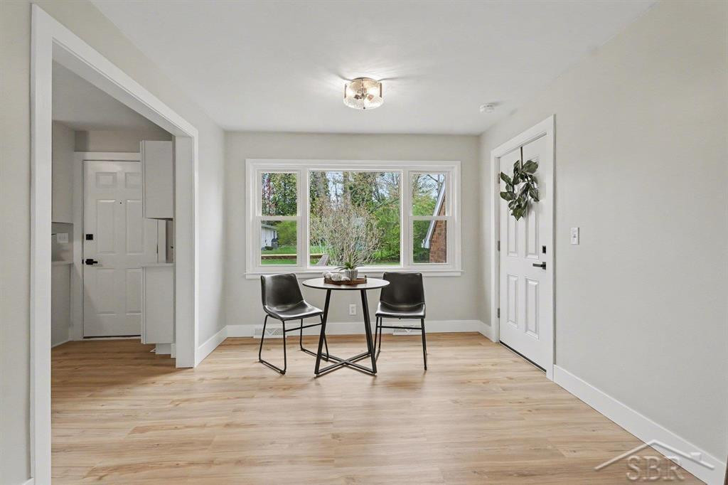 305 E Meadowbrook Drive, Midland, MI 48642 — Photo 5