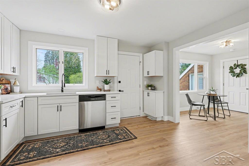 305 E Meadowbrook Drive, Midland, MI 48642 — Photo 6