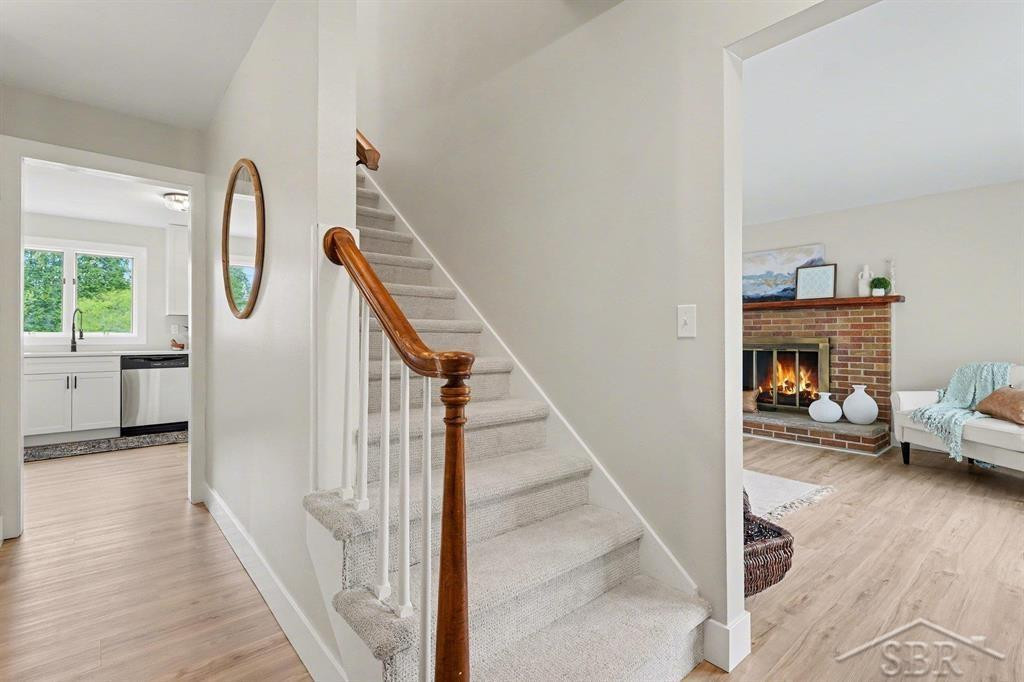 305 E Meadowbrook Drive, Midland, MI 48642 — Photo 8