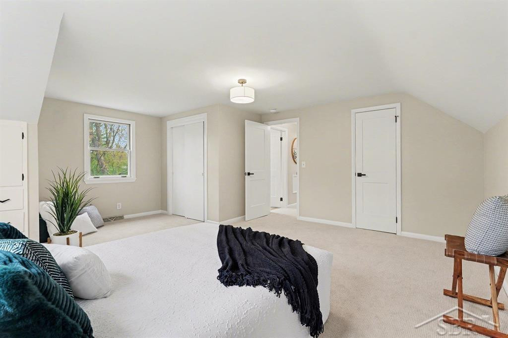 305 E Meadowbrook Drive, Midland, MI 48642 — Photo 14