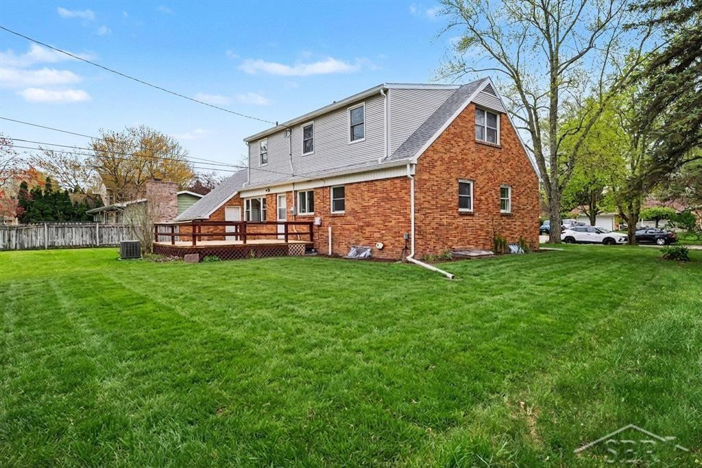 305 E Meadowbrook Drive, Midland, MI 48642 — Photo 28