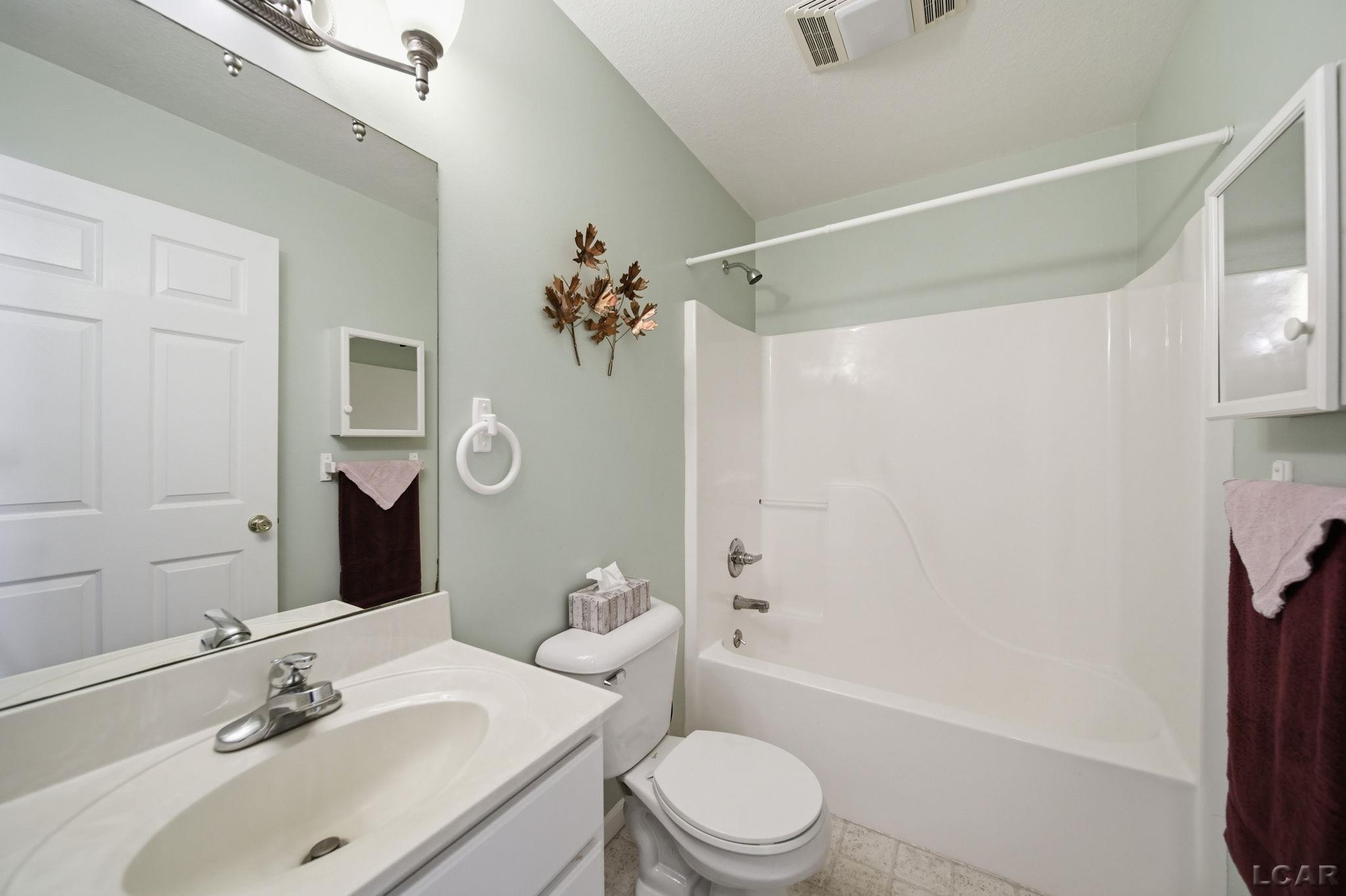 2463 Orient Drive, Adrian, MI 49221 — Photo 8