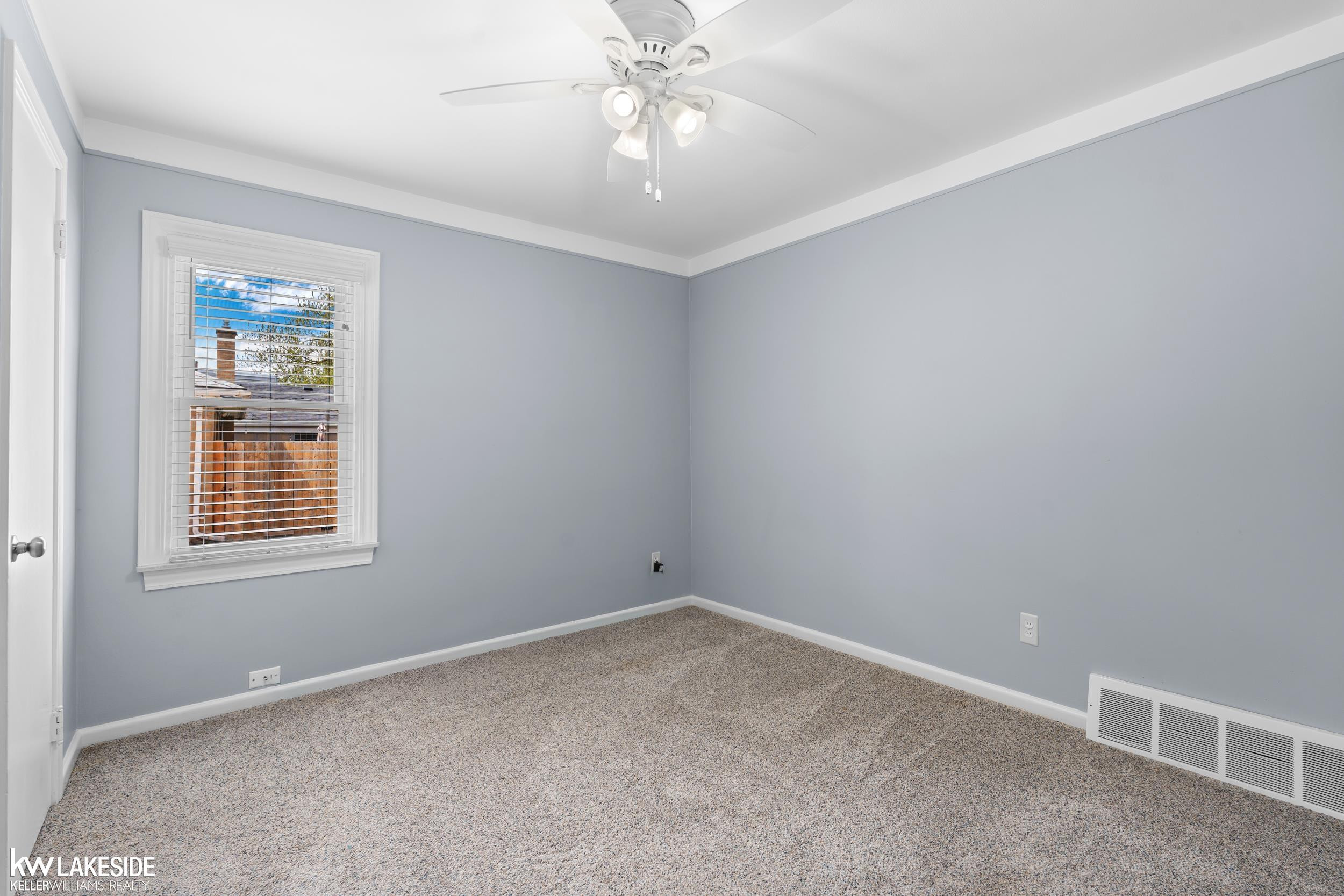 21215 E 11 Mile Road, Saint Clair Shores, MI 48081 — Photo 18