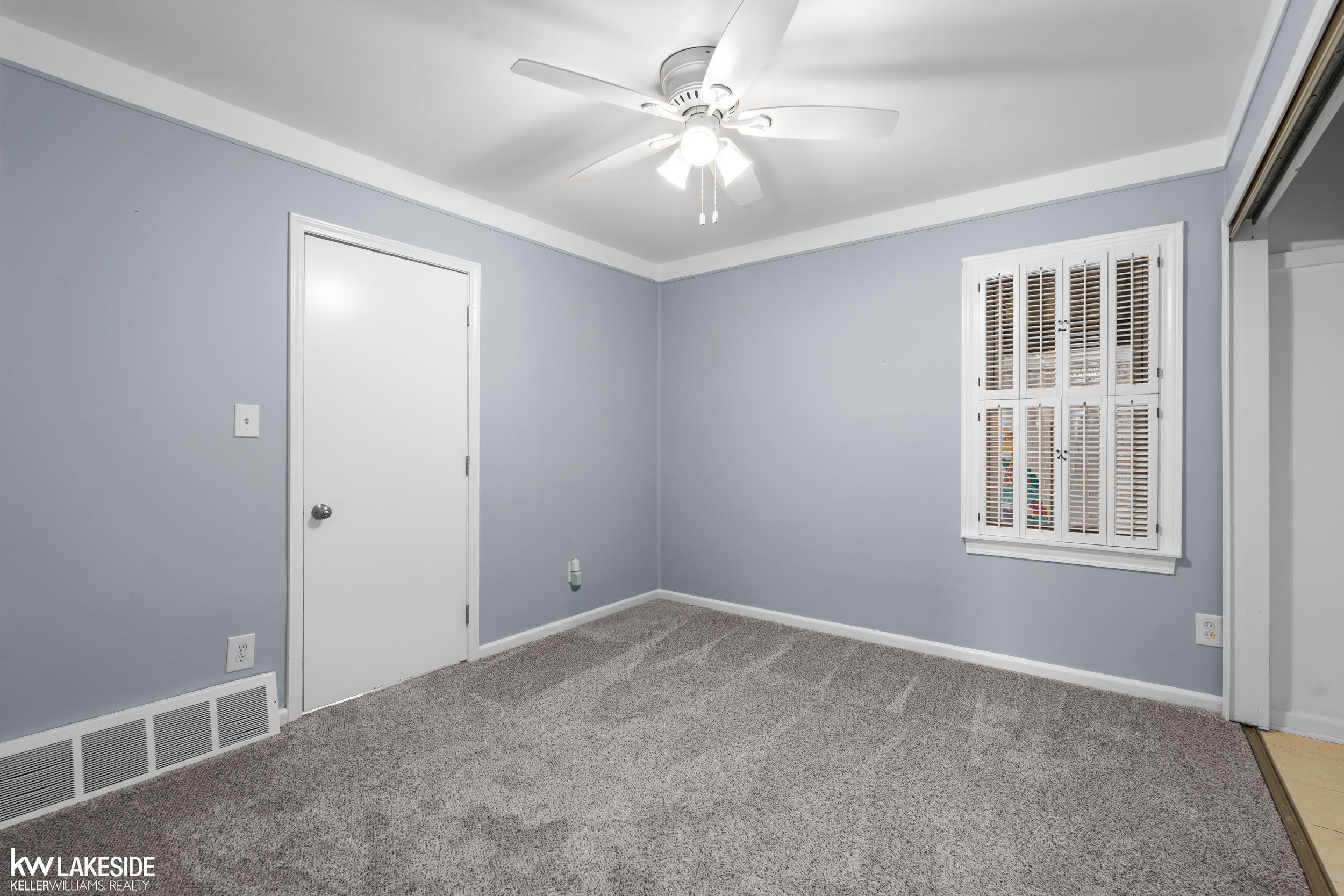 21215 E 11 Mile Road, Saint Clair Shores, MI 48081 — Photo 22