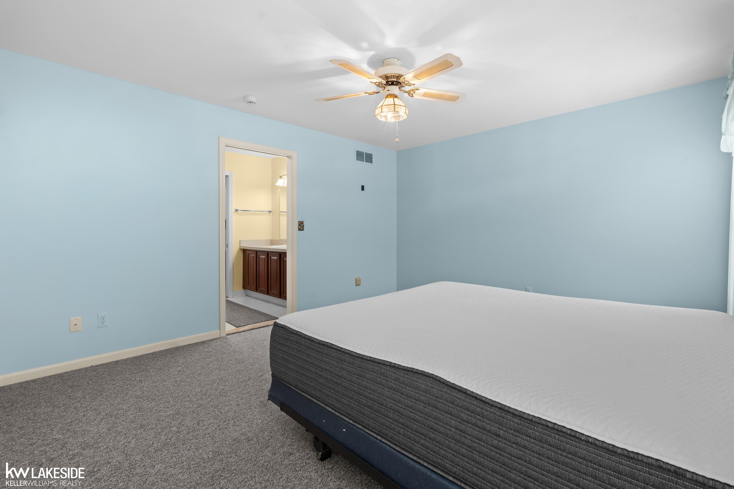 21215 E 11 Mile Road, Saint Clair Shores, MI 48081 — Photo 36