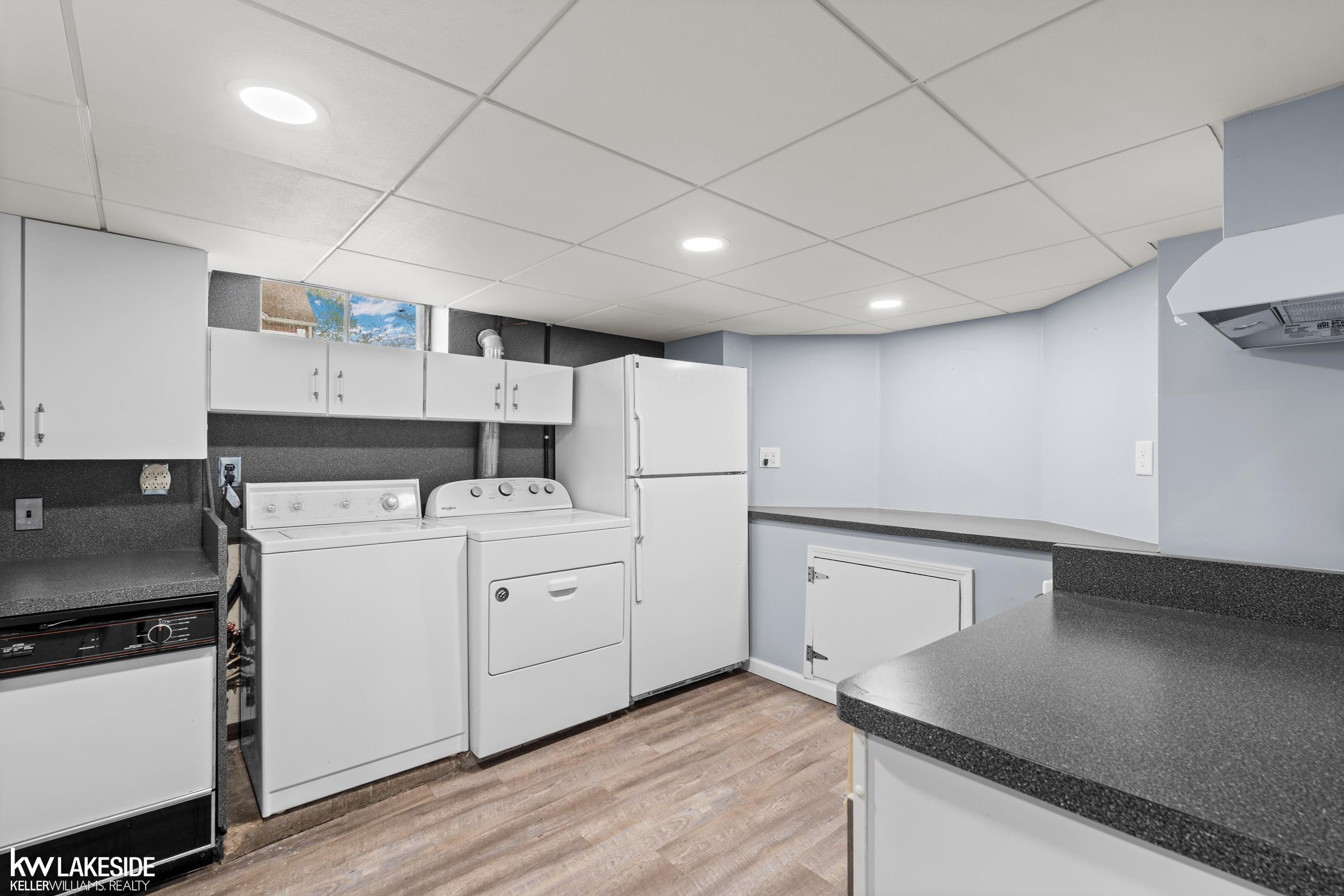 21215 E 11 Mile Road, Saint Clair Shores, MI 48081 — Photo 45