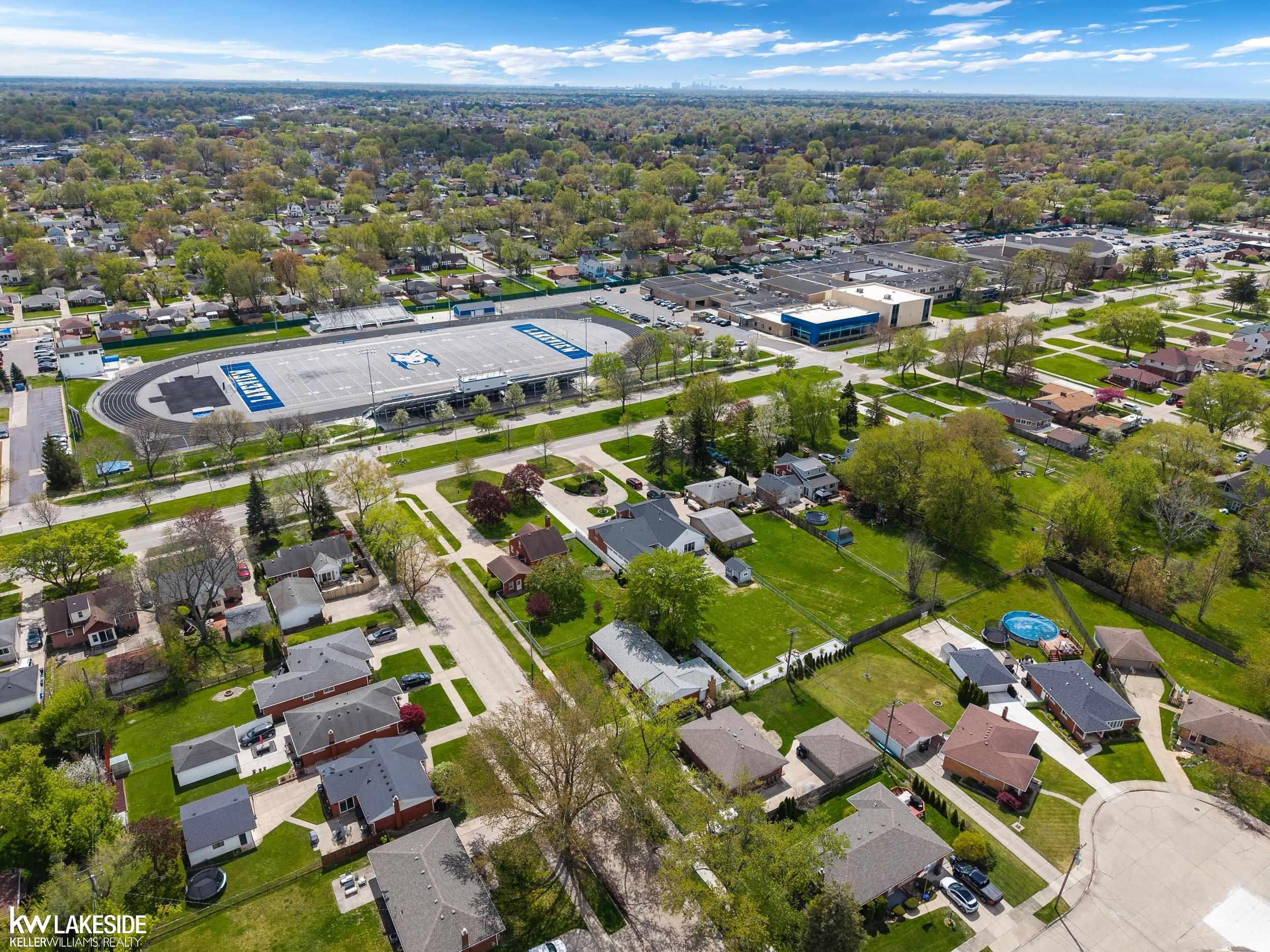 21215 E 11 Mile Road, Saint Clair Shores, MI 48081 — Photo 64