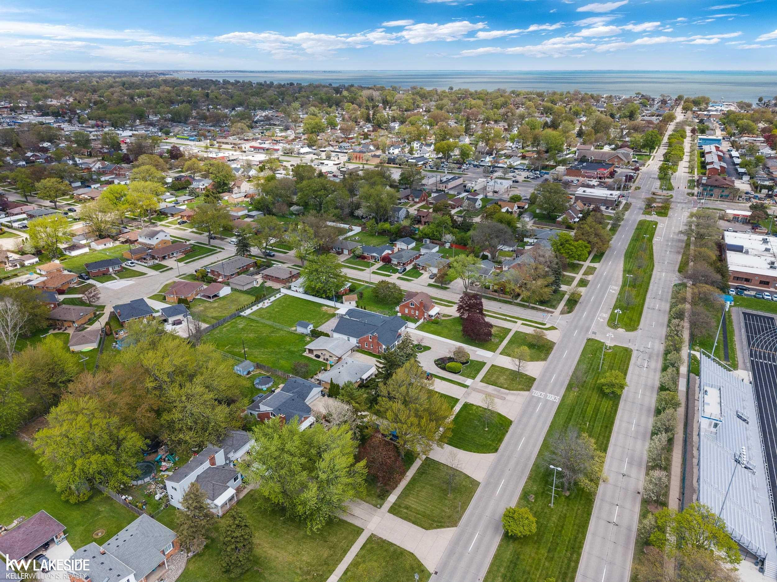 21215 E 11 Mile Road, Saint Clair Shores, MI 48081 — Photo 66