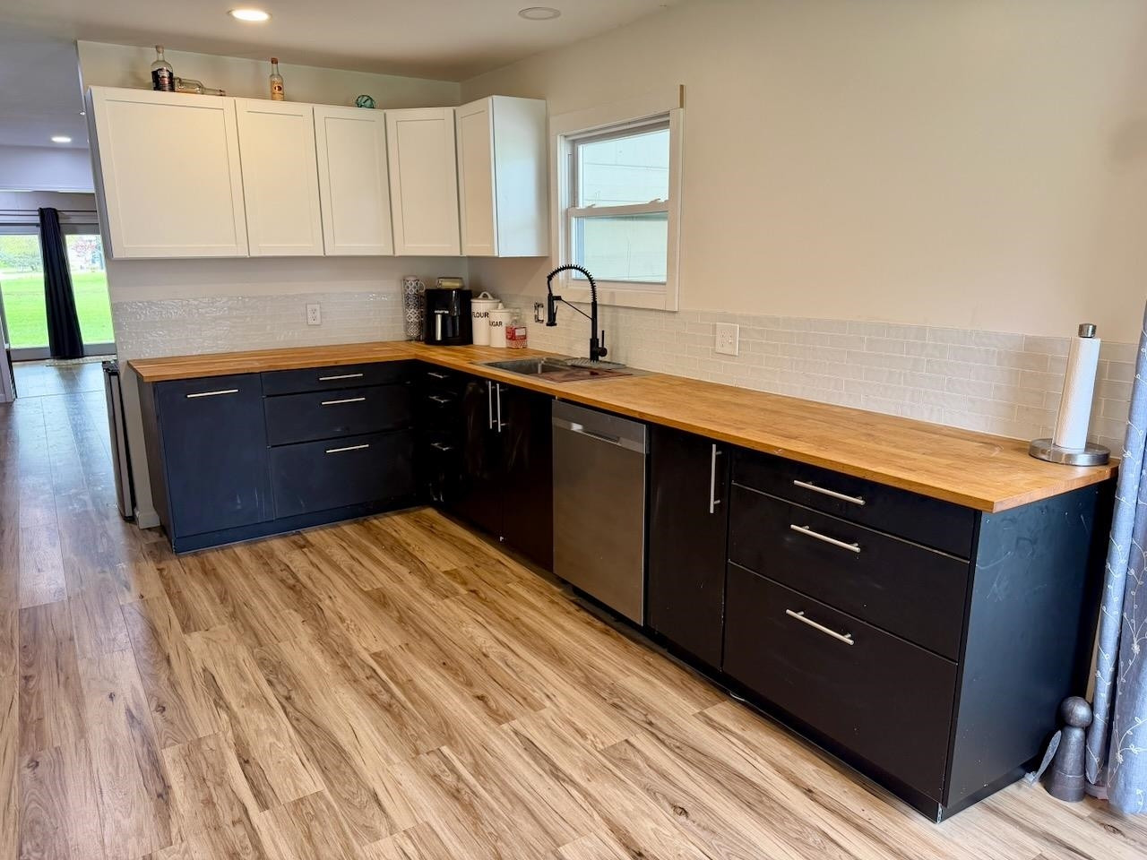 710 E Broad Street, Chesaning, MI 48616 — Photo 14
