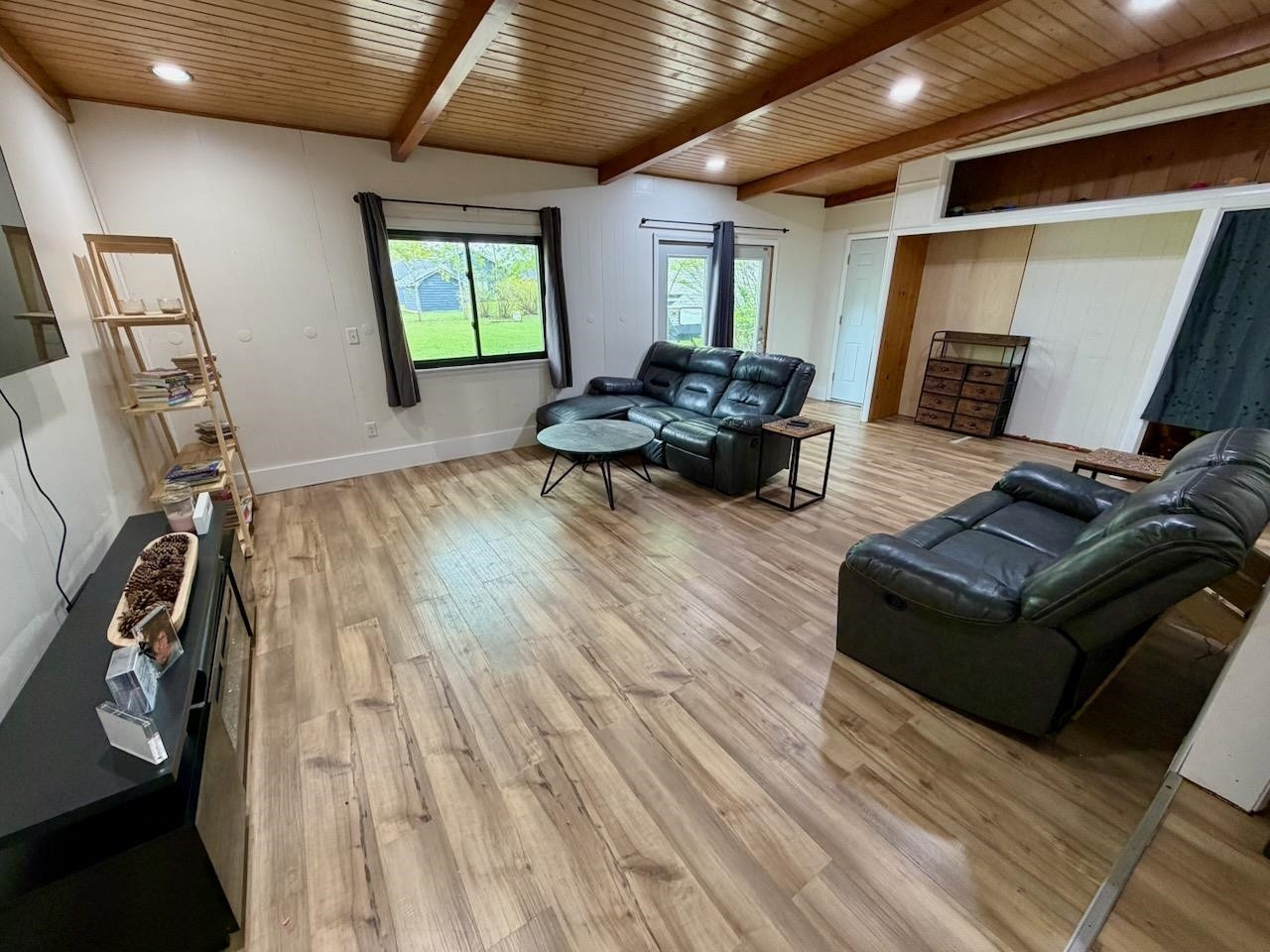 710 E Broad Street, Chesaning, MI 48616 — Photo 17