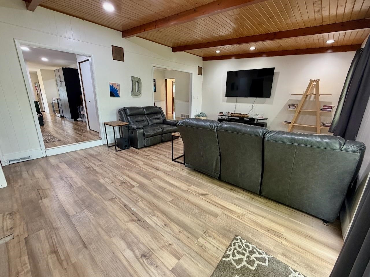 710 E Broad Street, Chesaning, MI 48616 — Photo 18