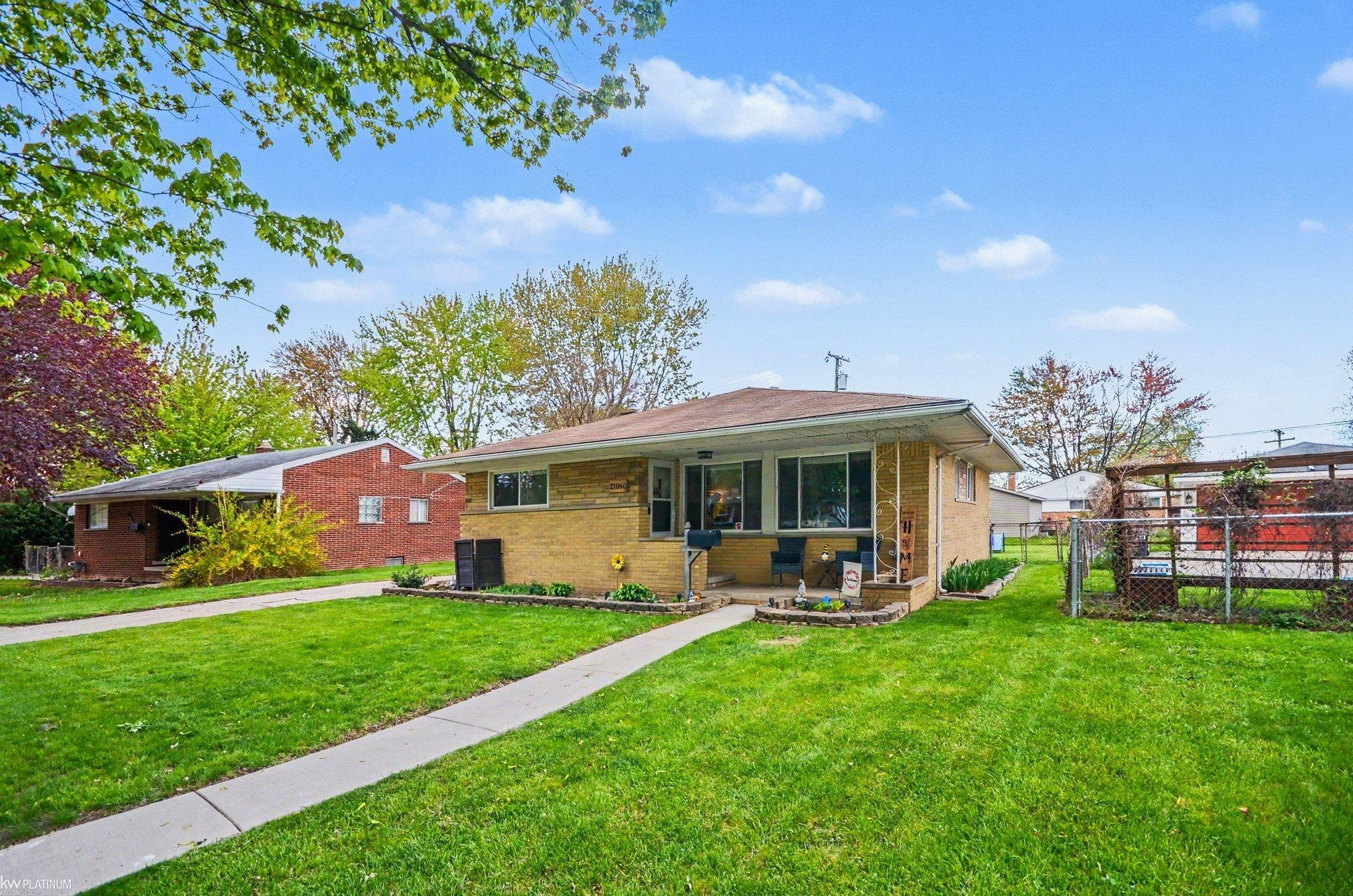 21060 Suffolk Street, Clinton Twp, MI 48035 — Photo 4