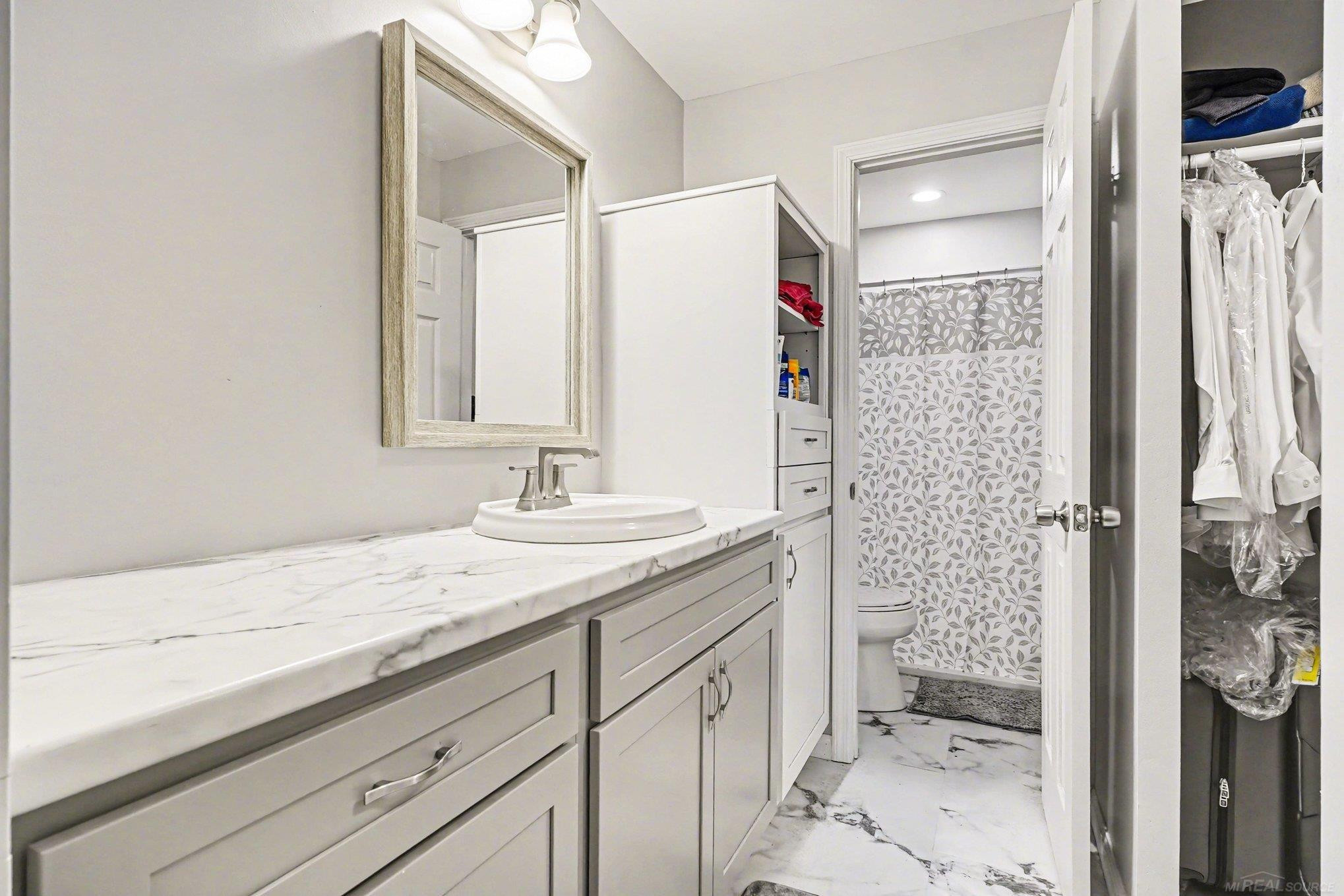205 Kennely Road, A15, Saginaw, MI 48609 — Photo 14