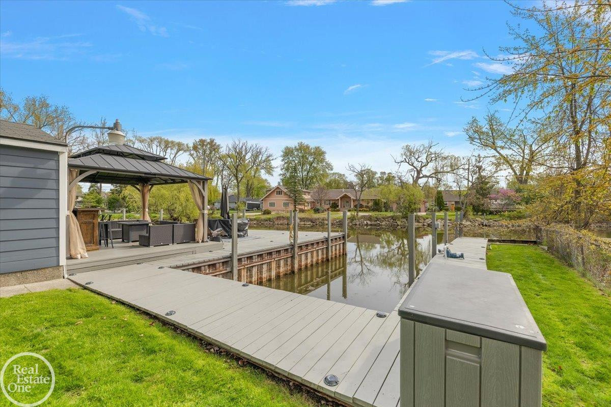 39684 Shoreline Drive, MI — Photo 8