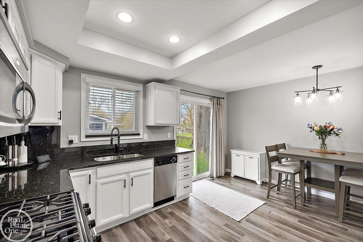 39684 Shoreline Drive, MI — Photo 34