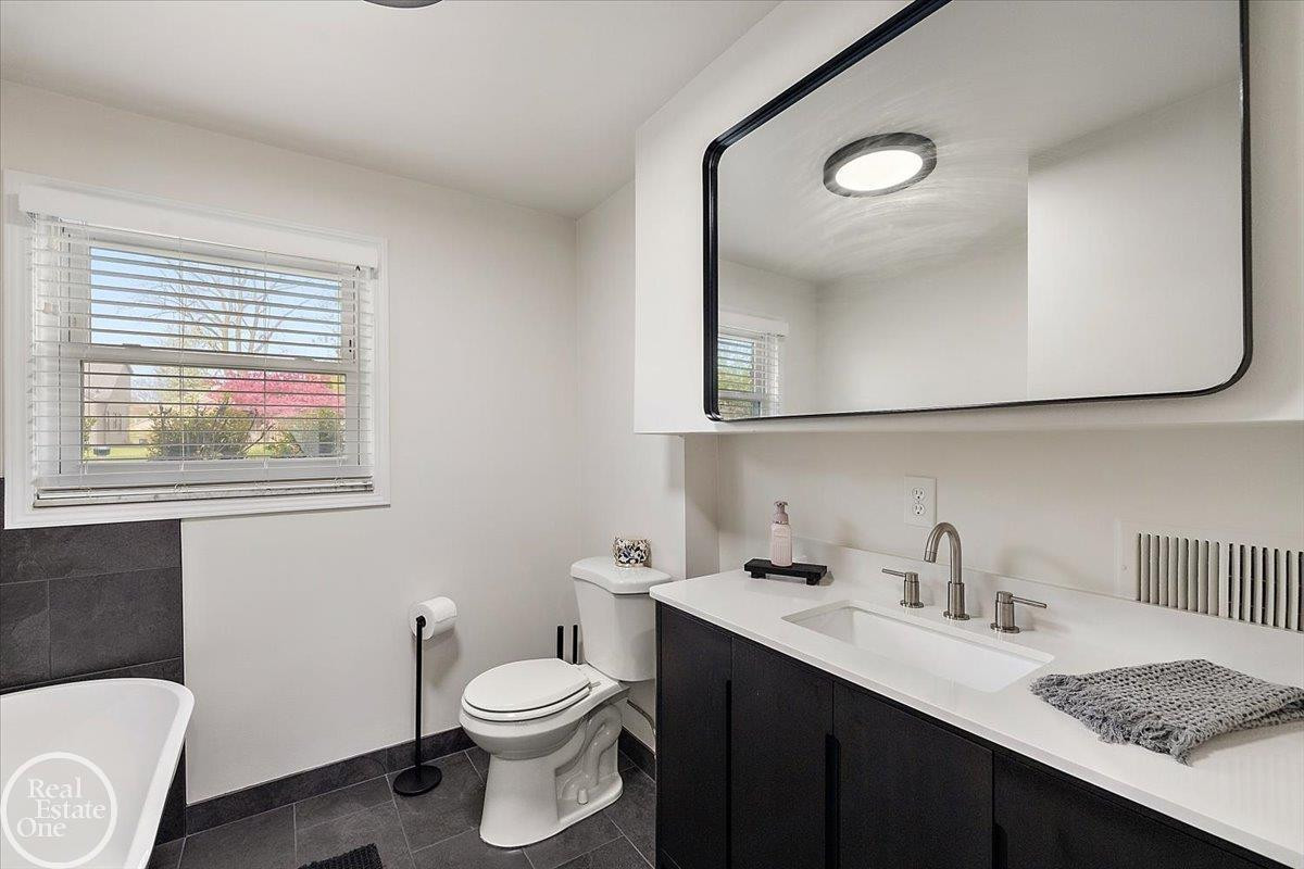 39684 Shoreline Drive, MI — Photo 41