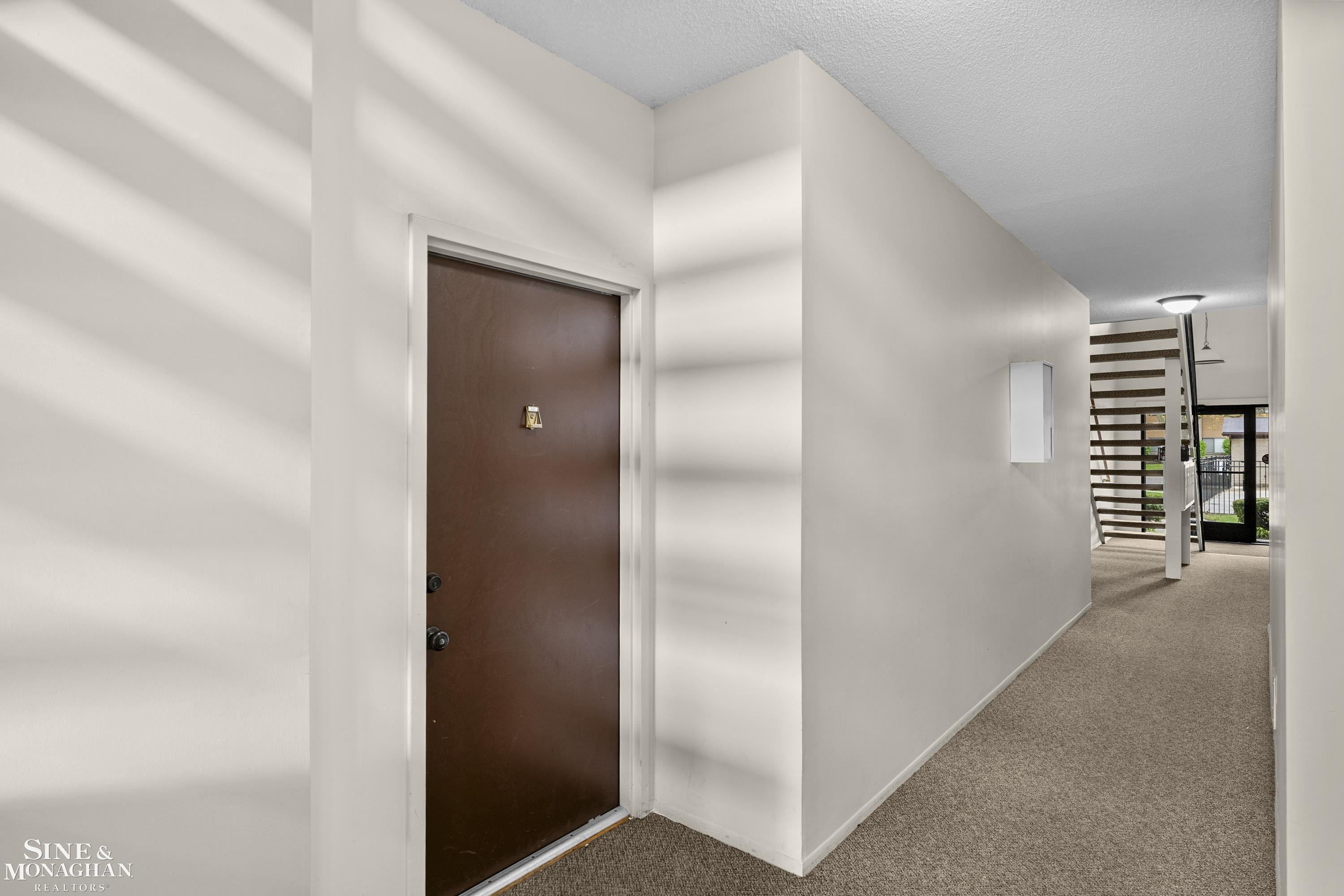 7494 Manor Circle, 103, Westland, MI — Photo 4