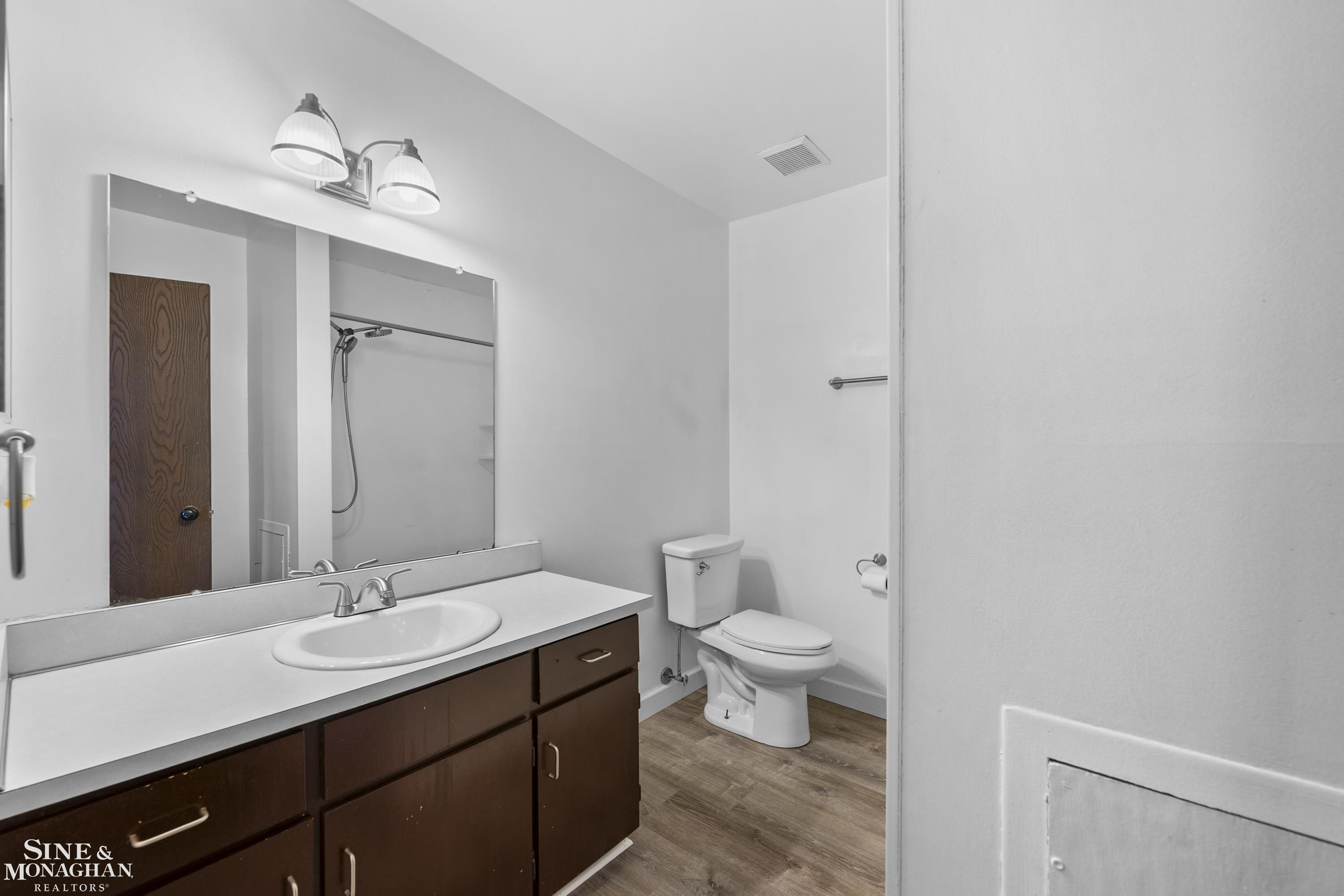 7494 Manor Circle, 103, Westland, MI — Photo 15