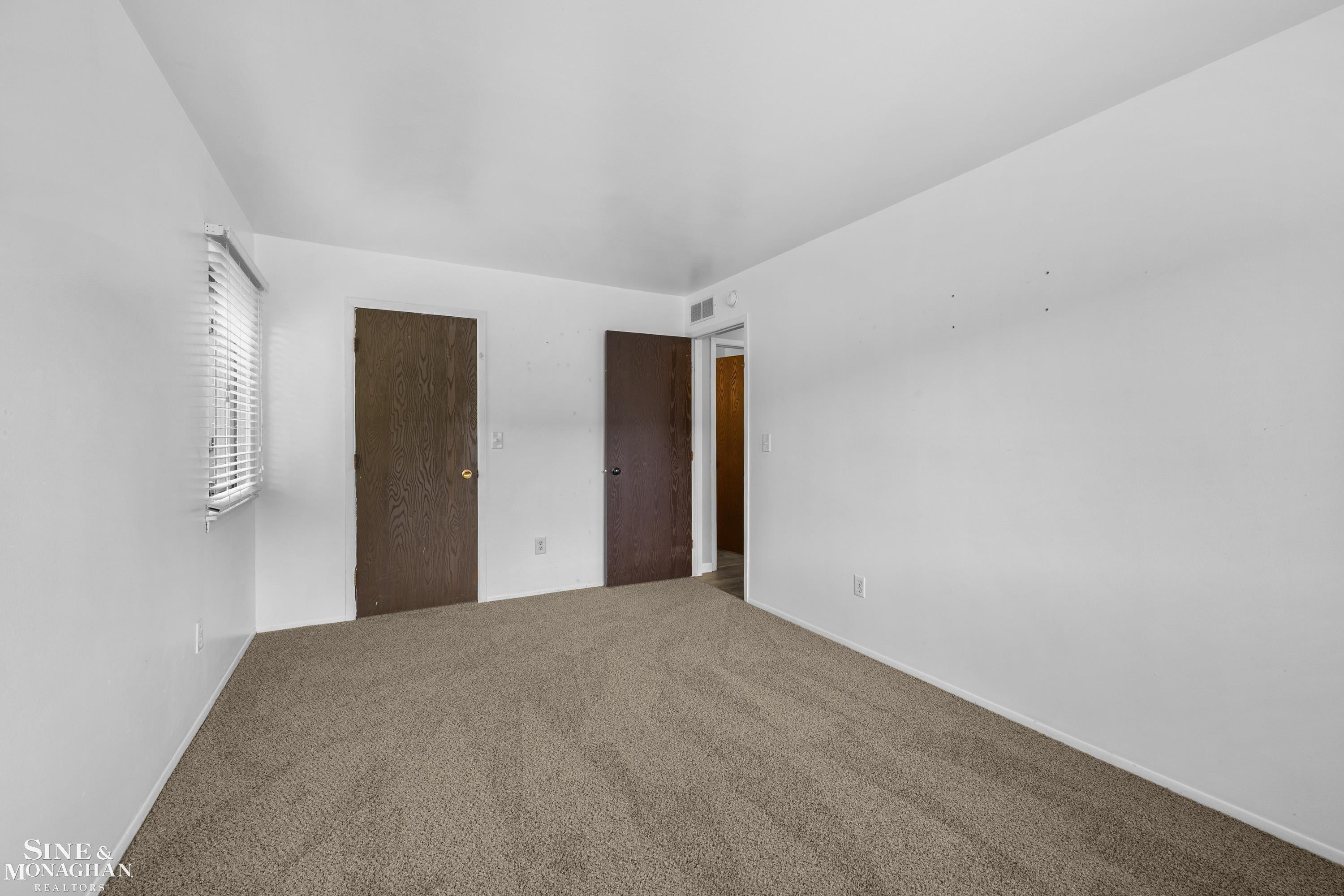 7494 Manor Circle, 103, Westland, MI — Photo 18