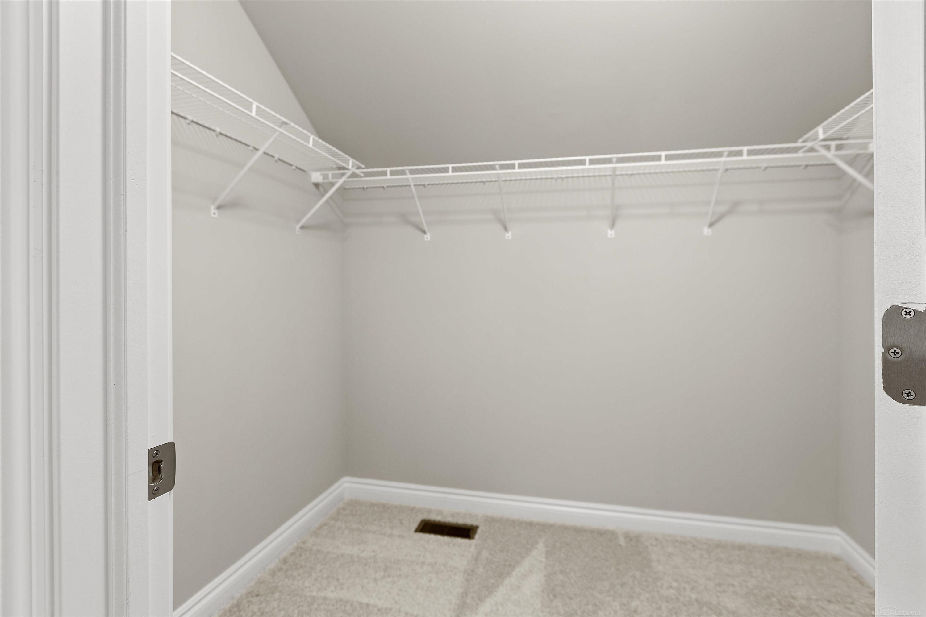 2221 Chase Drive, 103, Howell, MI 48855 — Photo 32