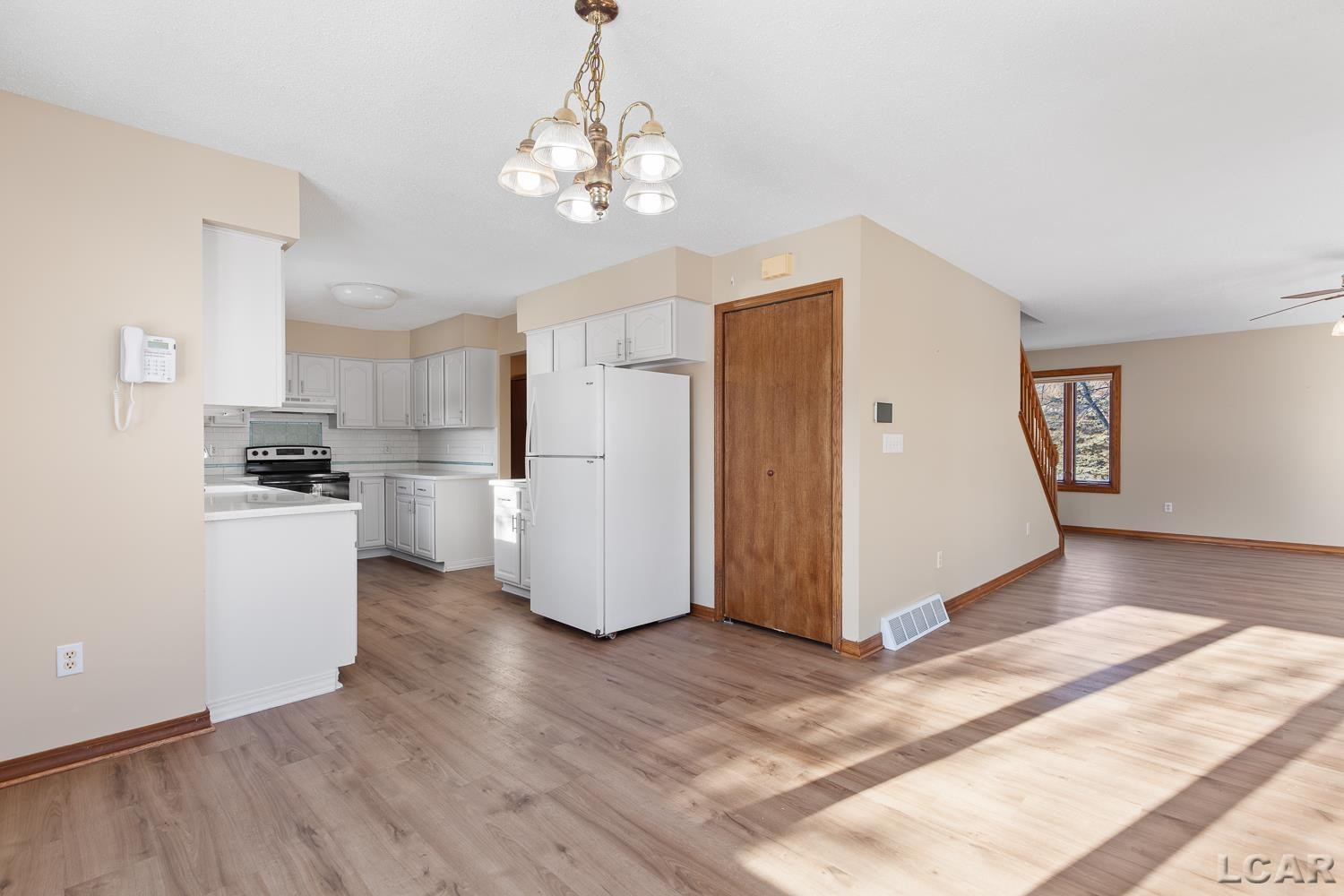 12301 Lakeshore Drive, La Salle, MI — Photo 6
