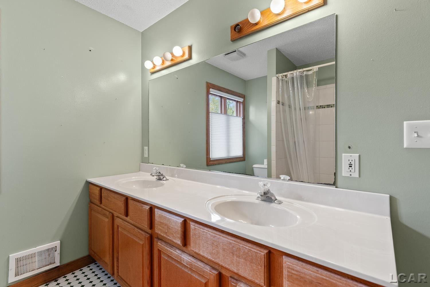 12301 Lakeshore Drive, La Salle, MI — Photo 16