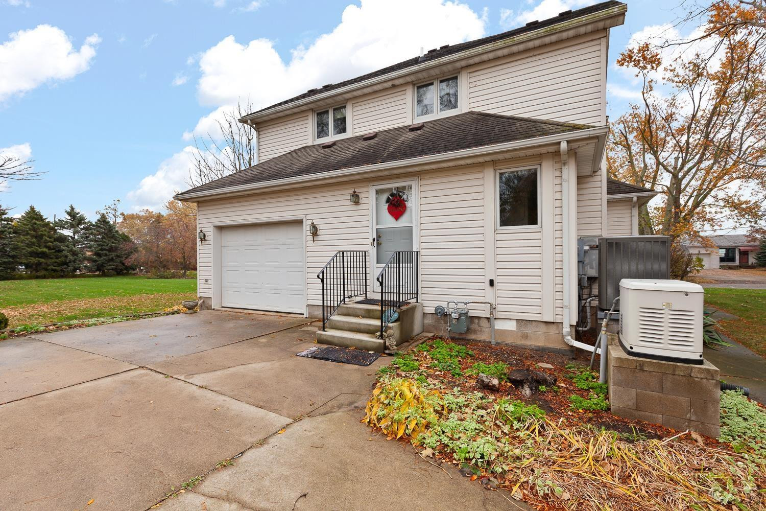 12301 Lakeshore Drive, La Salle, MI — Photo 34