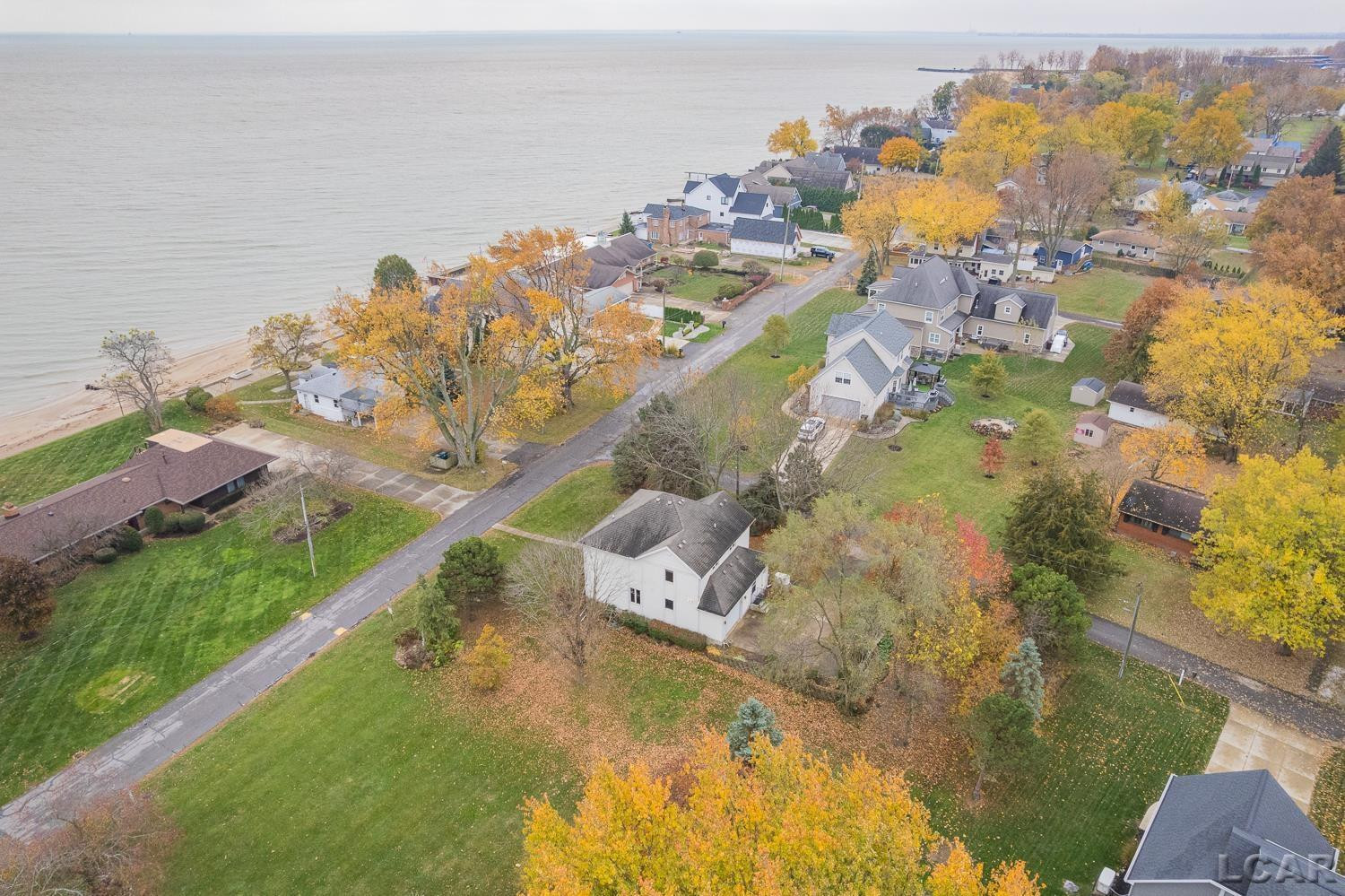 12301 Lakeshore Drive, La Salle, MI — Photo 42