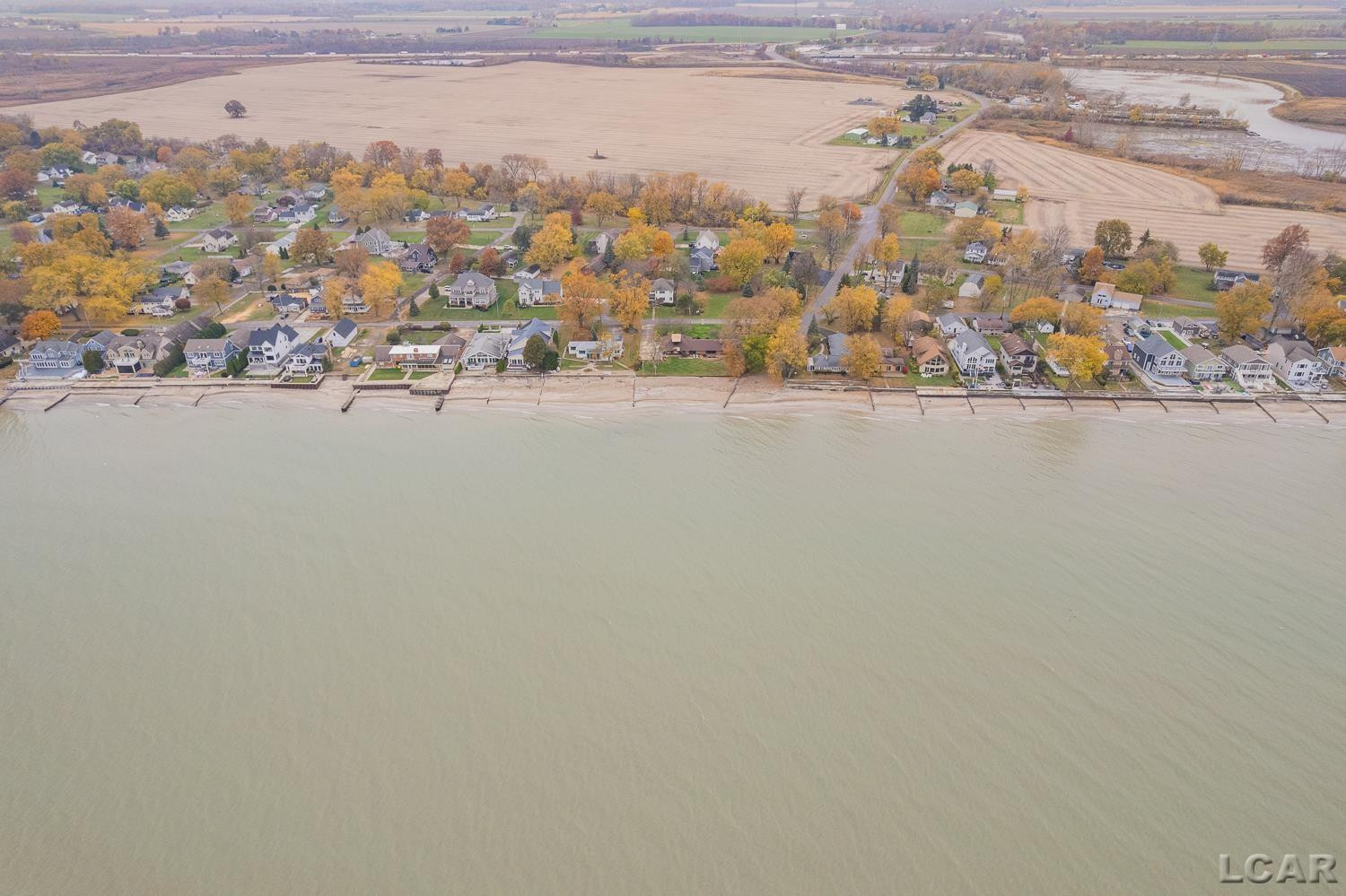 12301 Lakeshore Drive, La Salle, MI — Photo 44