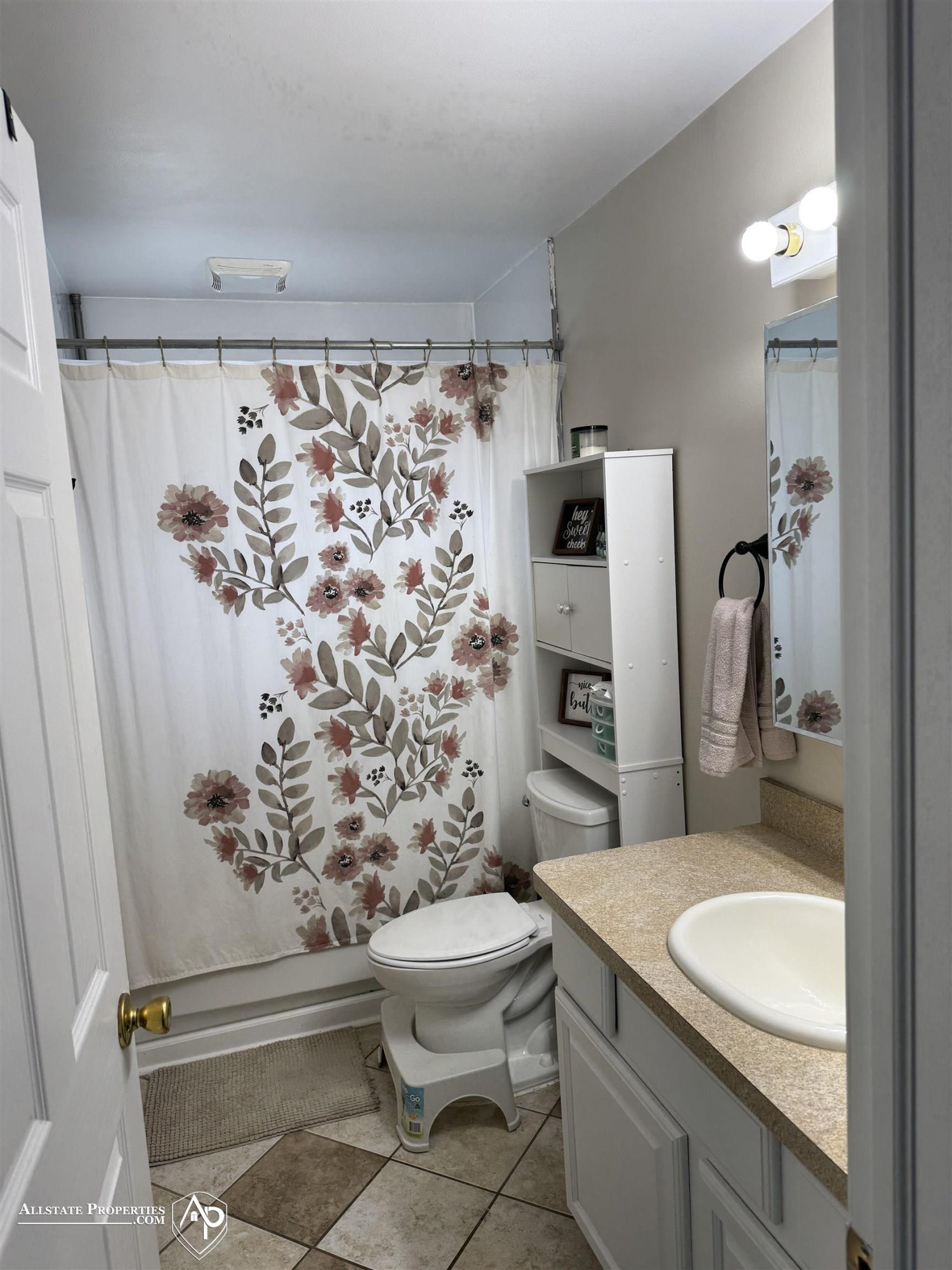 6631 Cloverton Drive, Waterford, MI 48329 — Photo 9