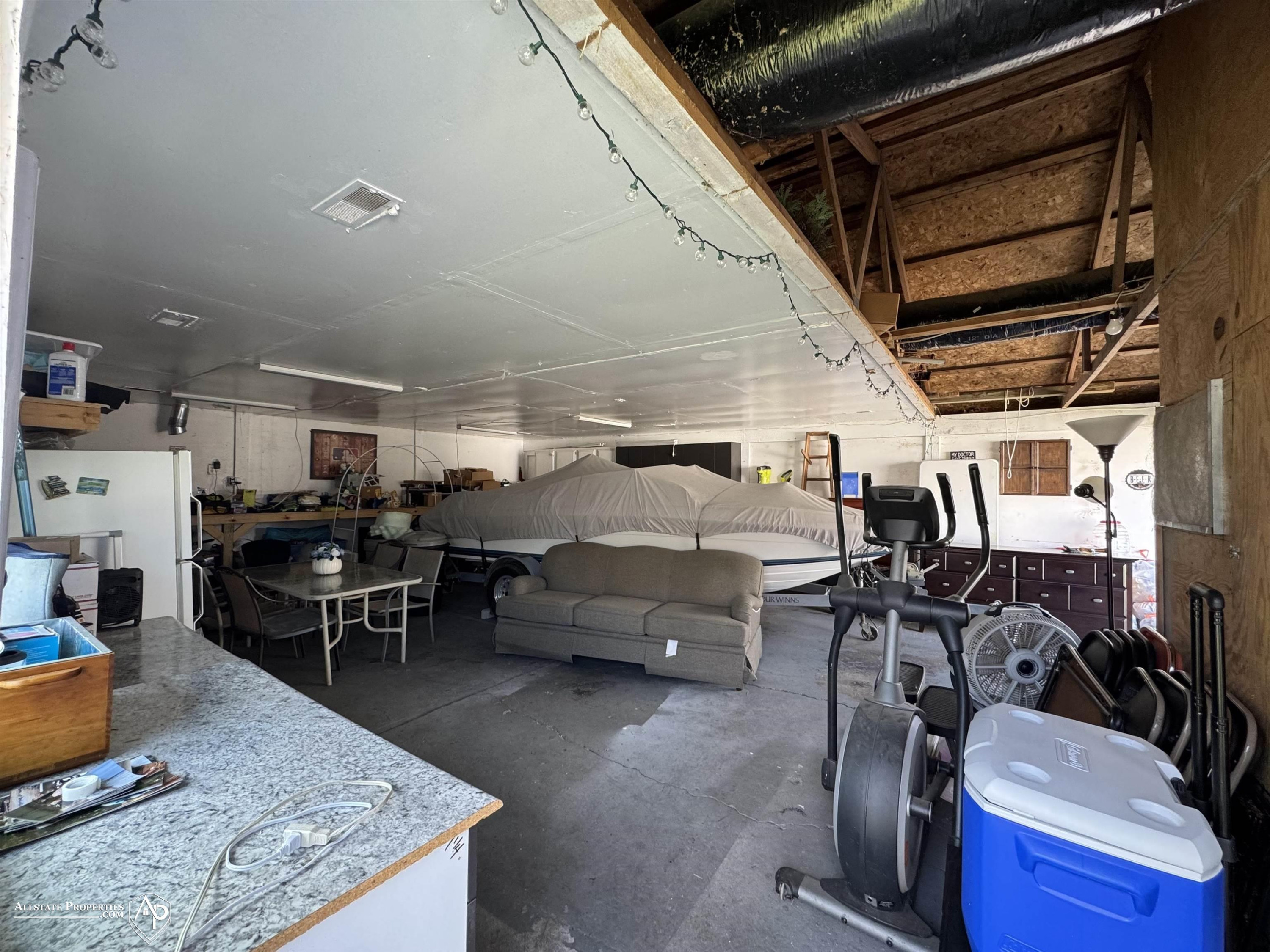 6631 Cloverton Drive, Waterford, MI 48329 — Photo 12
