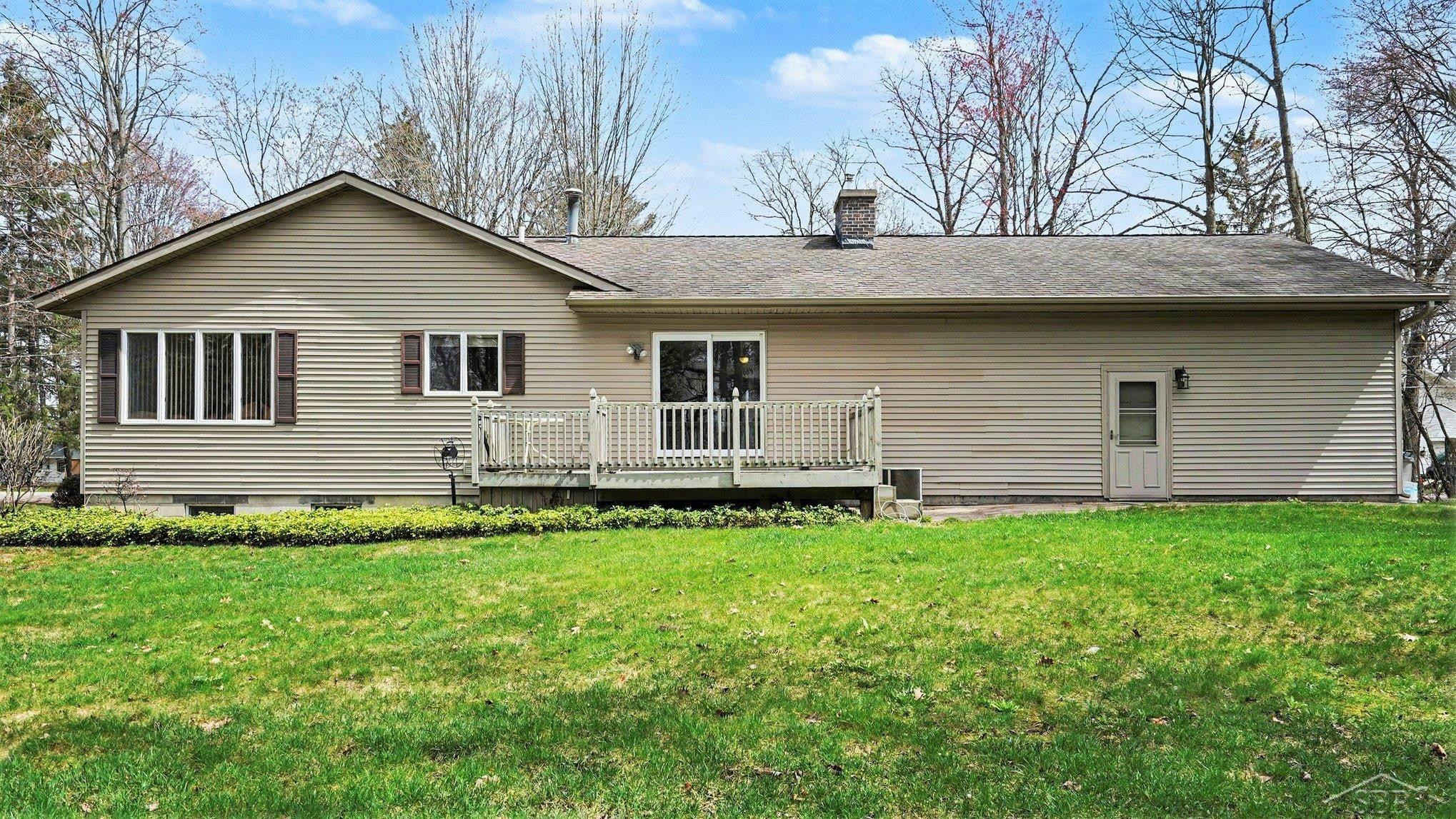 3323 Lakeside Drive, Sanford, MI 48657 — Photo 25