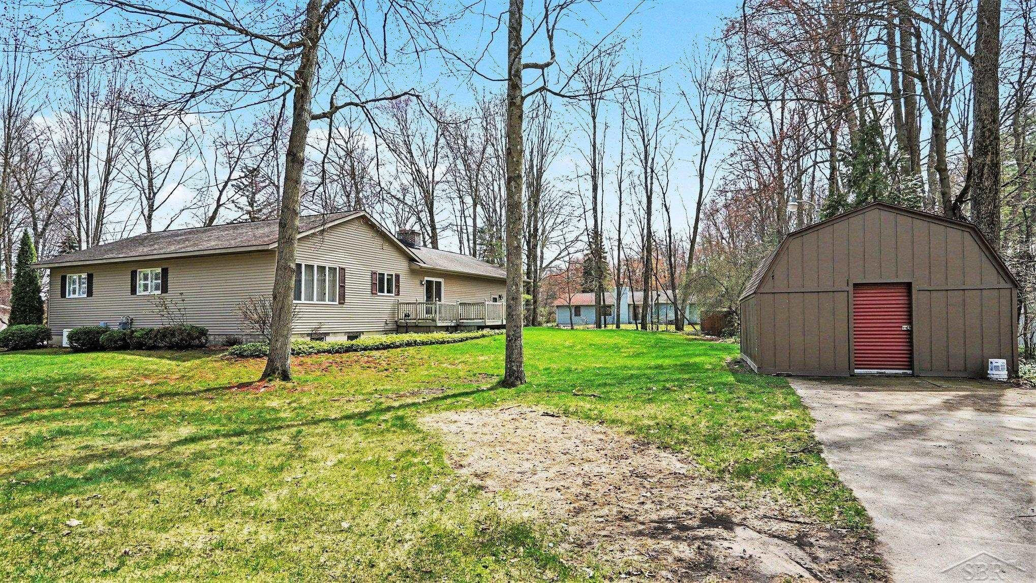 3323 Lakeside Drive, Sanford, MI 48657 — Photo 26