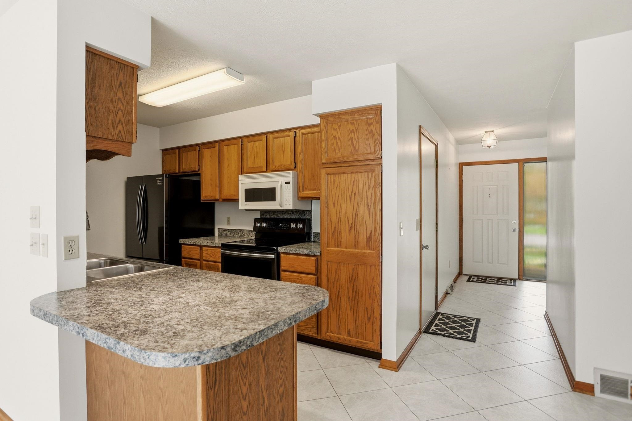 481 Groveland Drive, Frankenmuth, MI 48734 — Photo 12