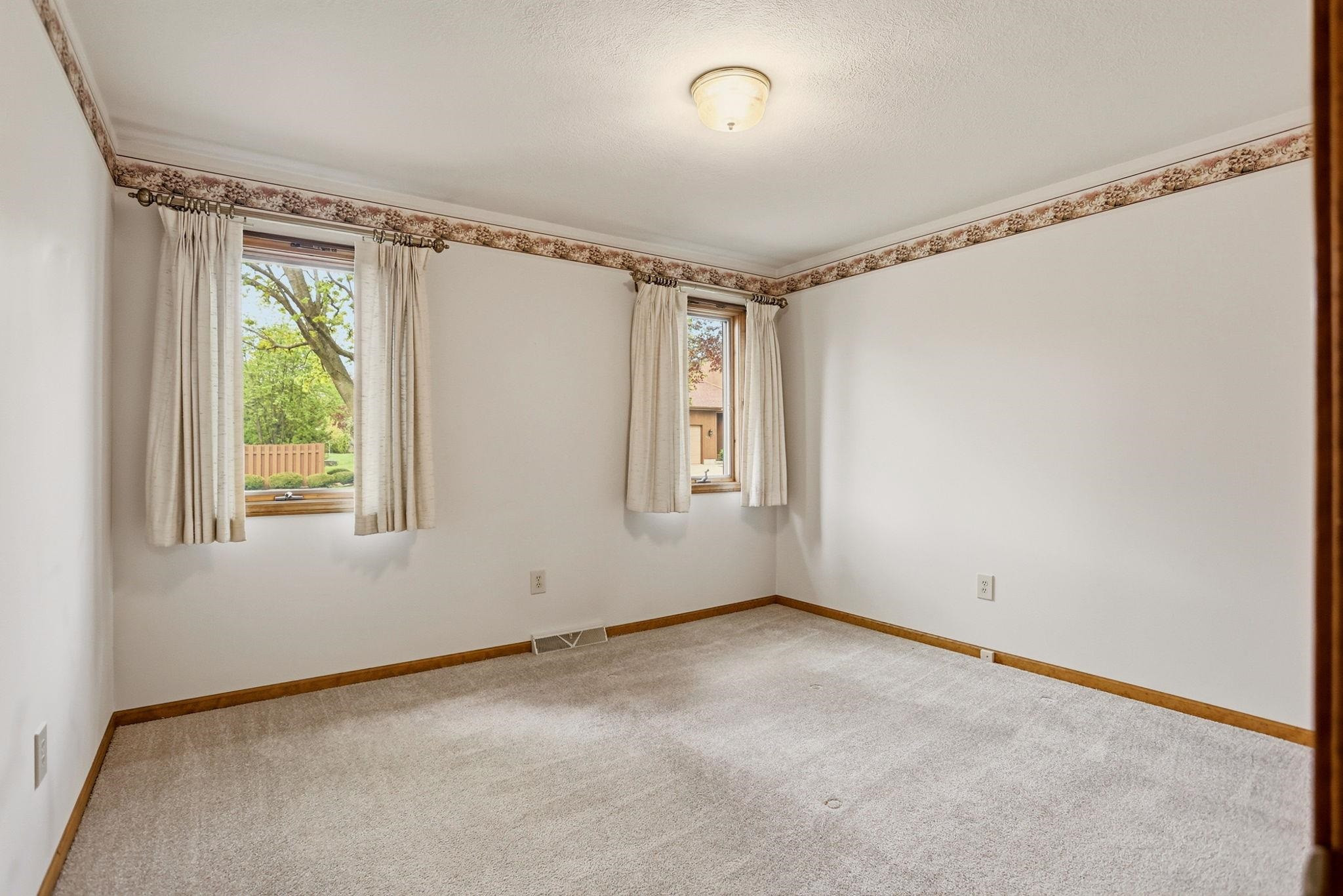 481 Groveland Drive, Frankenmuth, MI 48734 — Photo 19