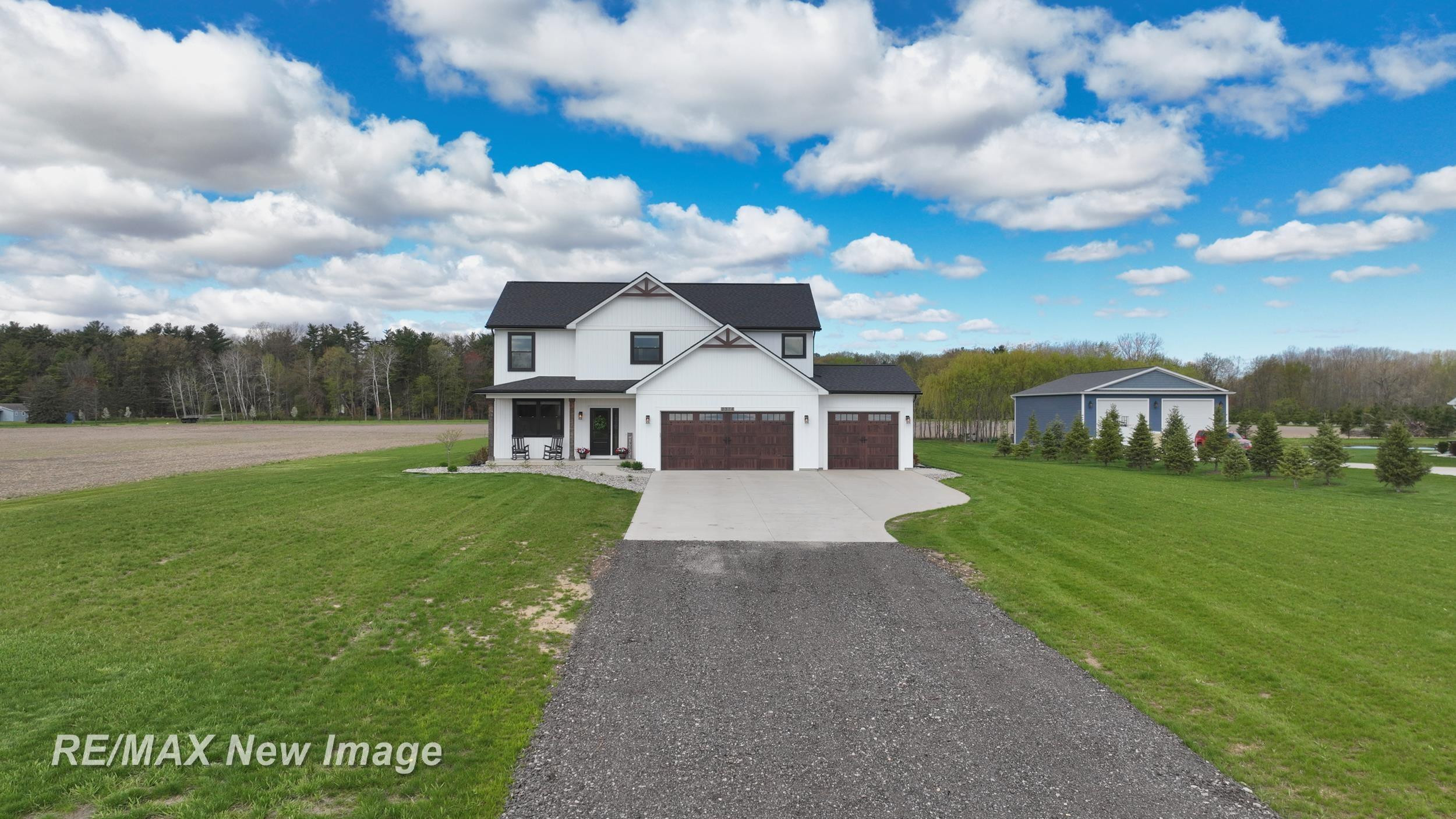 2374 S Thomas Road, Saginaw, MI 48609 — Photo 3