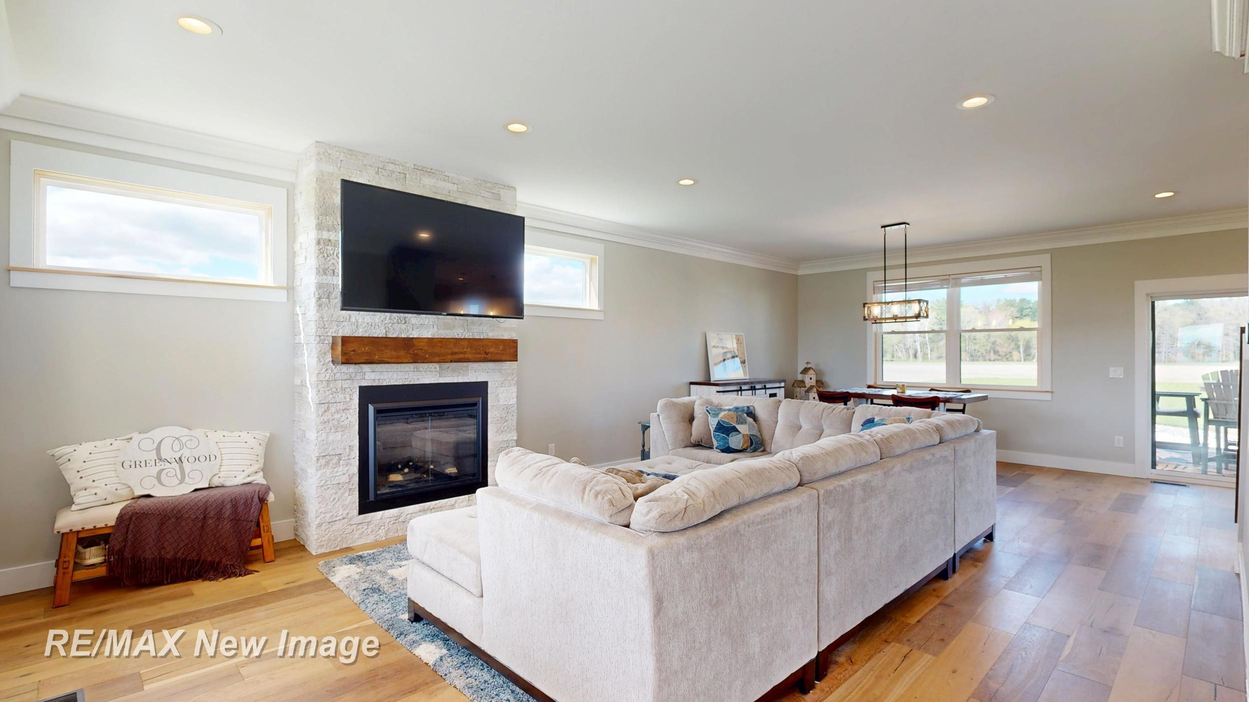 2374 S Thomas Road, Saginaw, MI 48609 — Photo 8
