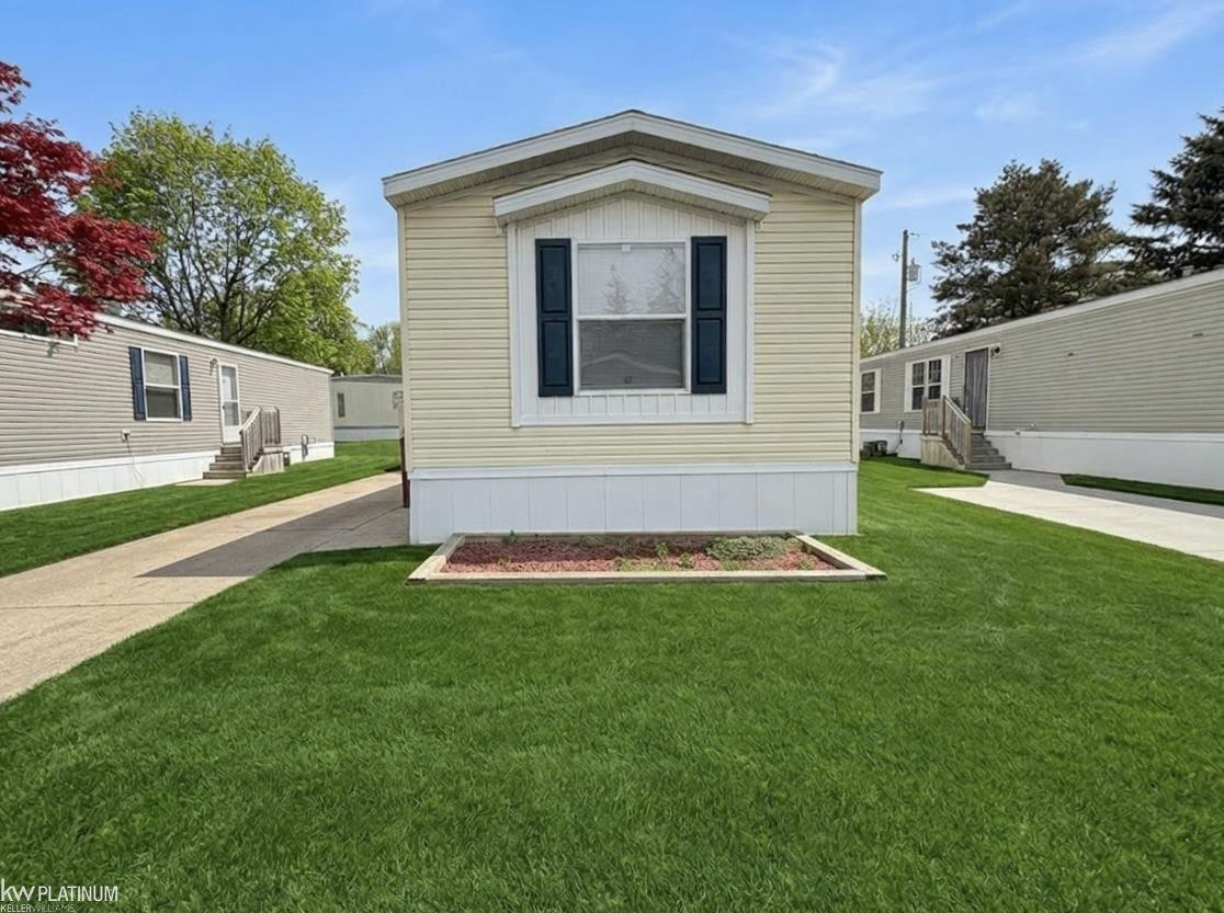 15995 Villaire Avenue, Clinton Twp, MI 48038 — front exterior
