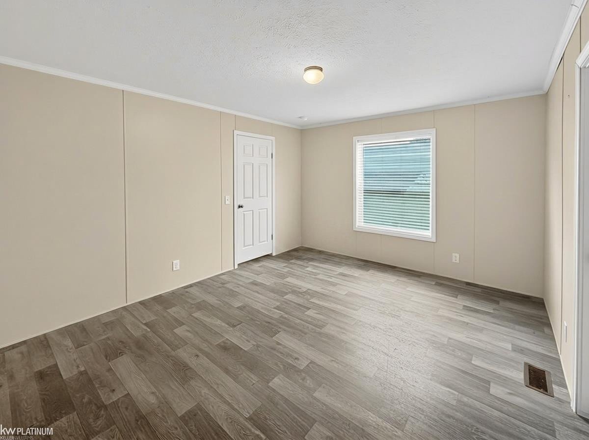 15995 Villaire Avenue, Clinton Twp, MI 48038 — Photo 7