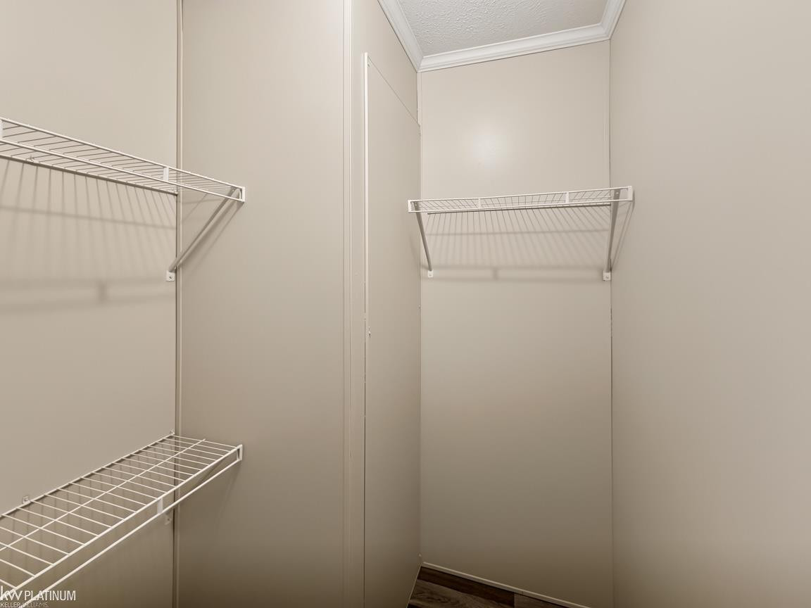 15995 Villaire Avenue, Clinton Twp, MI 48038 — Photo 11