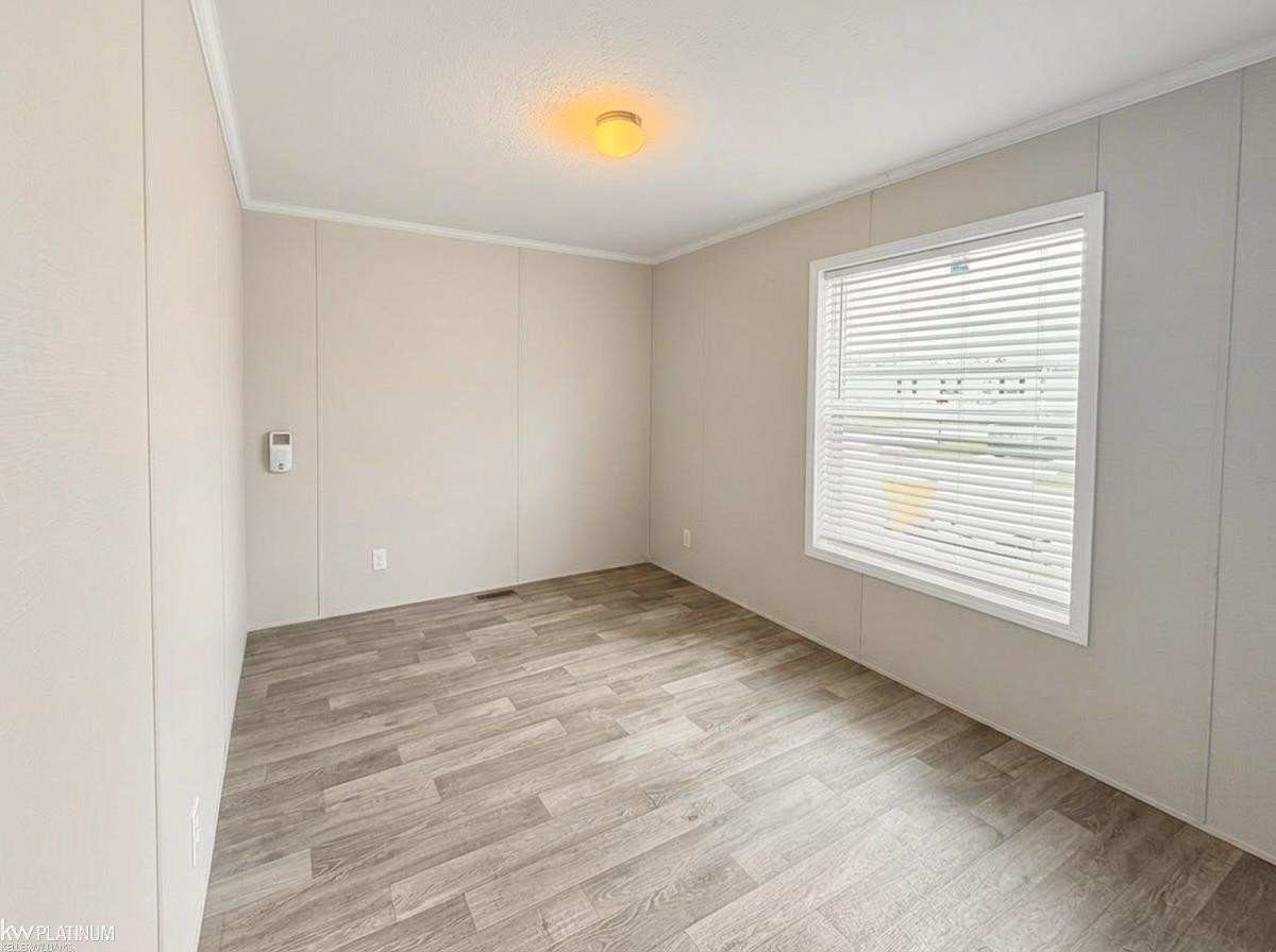 15995 Villaire Avenue, Clinton Twp, MI 48038 — Photo 12