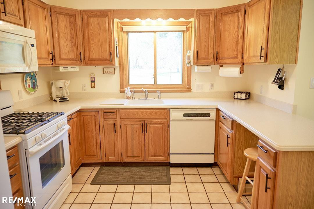 2557 Chicago Rd, Warren, MI 48092 — Photo 19